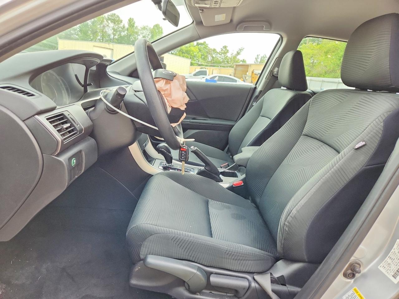 2015 Honda Accord Lx Silver vin: 1HGCR2F32FA196334