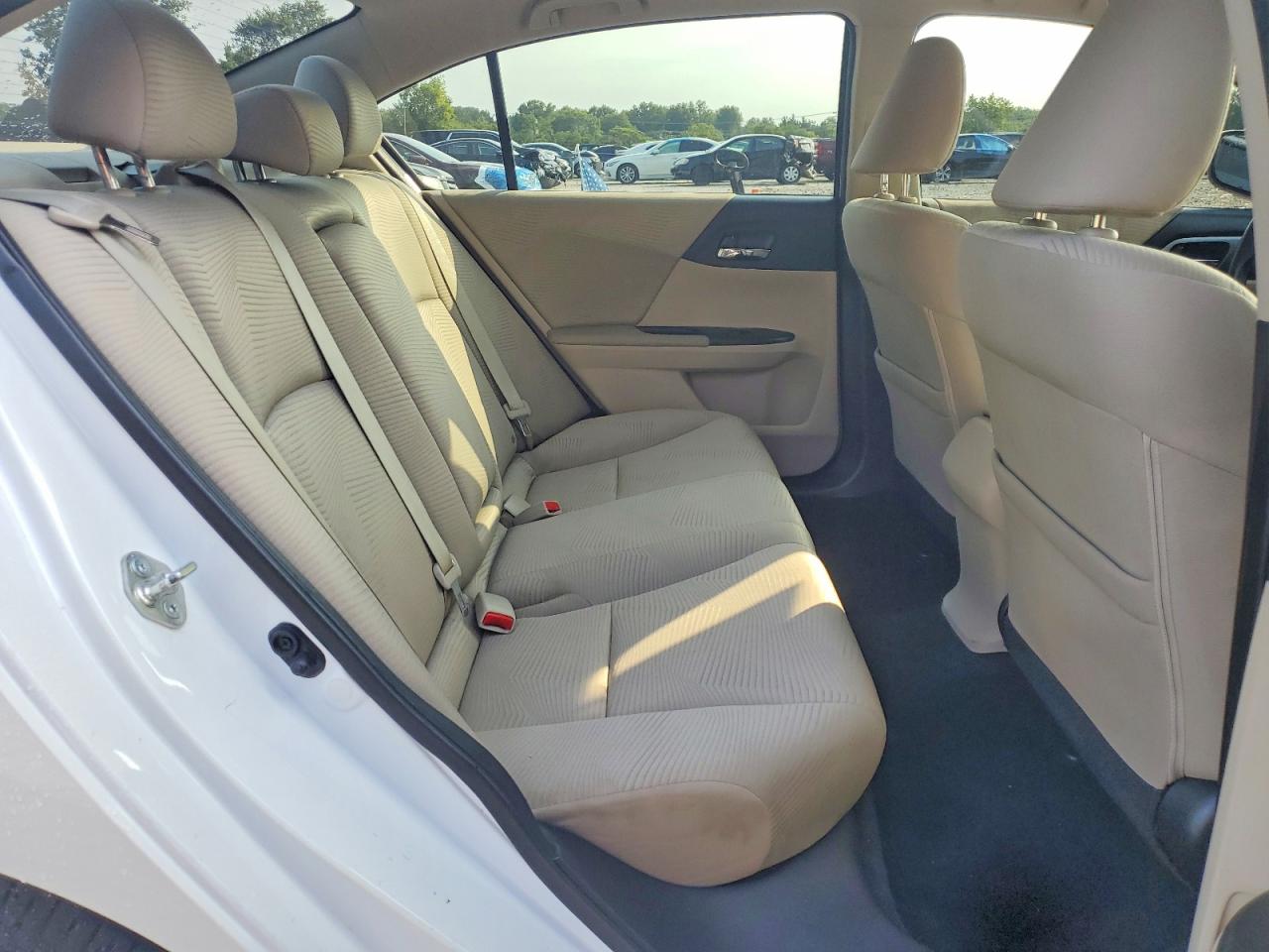 2015 Honda Accord Lx Белый vin: 1HGCR2F32FA204660