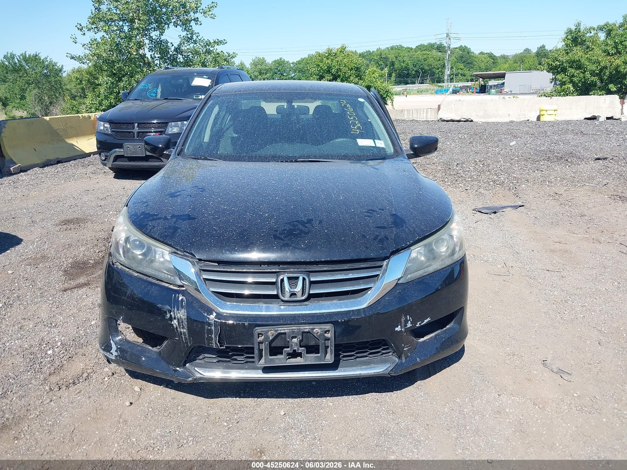 2015 Honda Accord Lx Черный vin: 1HGCR2F32FA209776