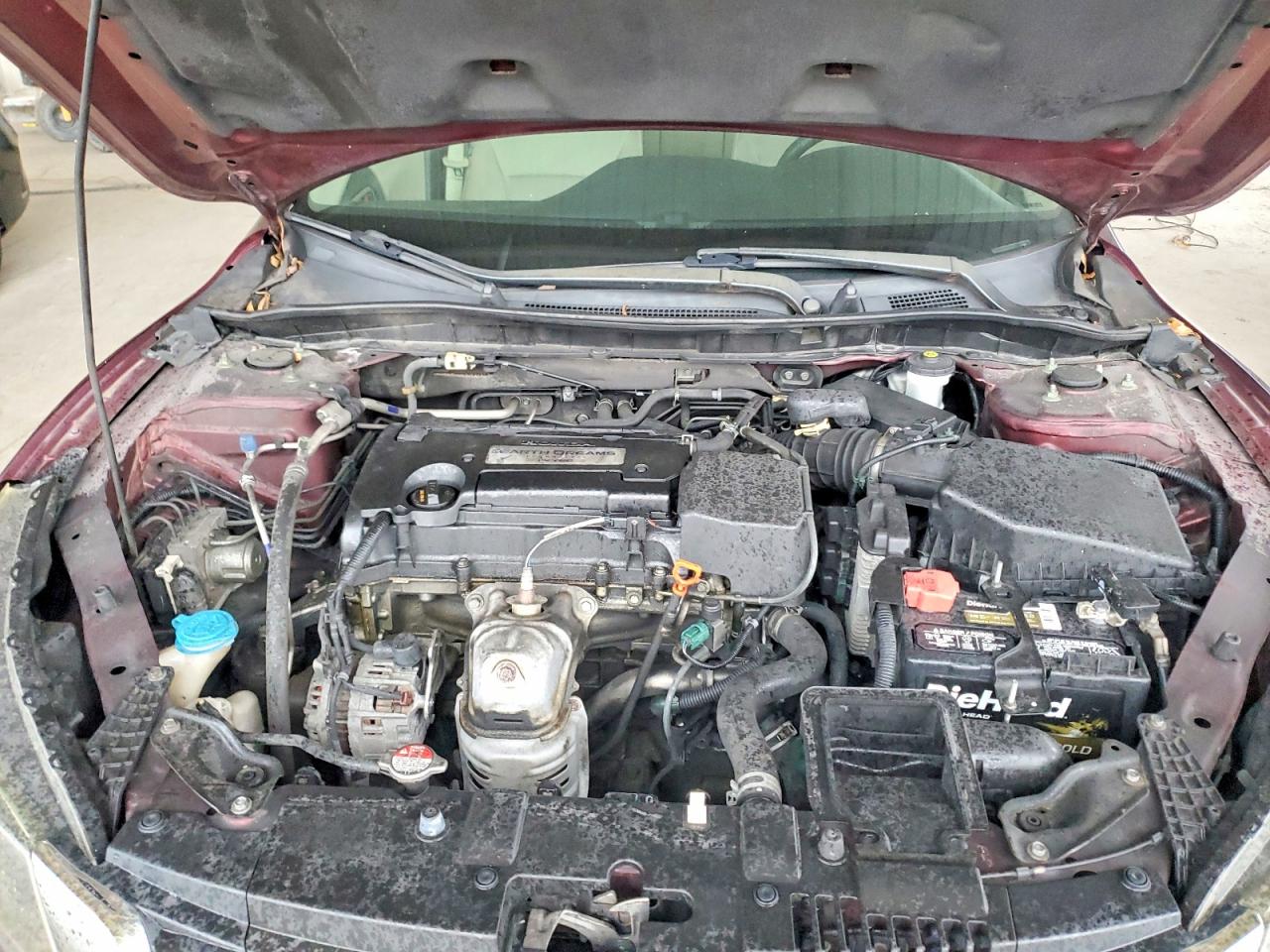 2015 Honda Accord Lx Burgundy vin: 1HGCR2F32FA209938