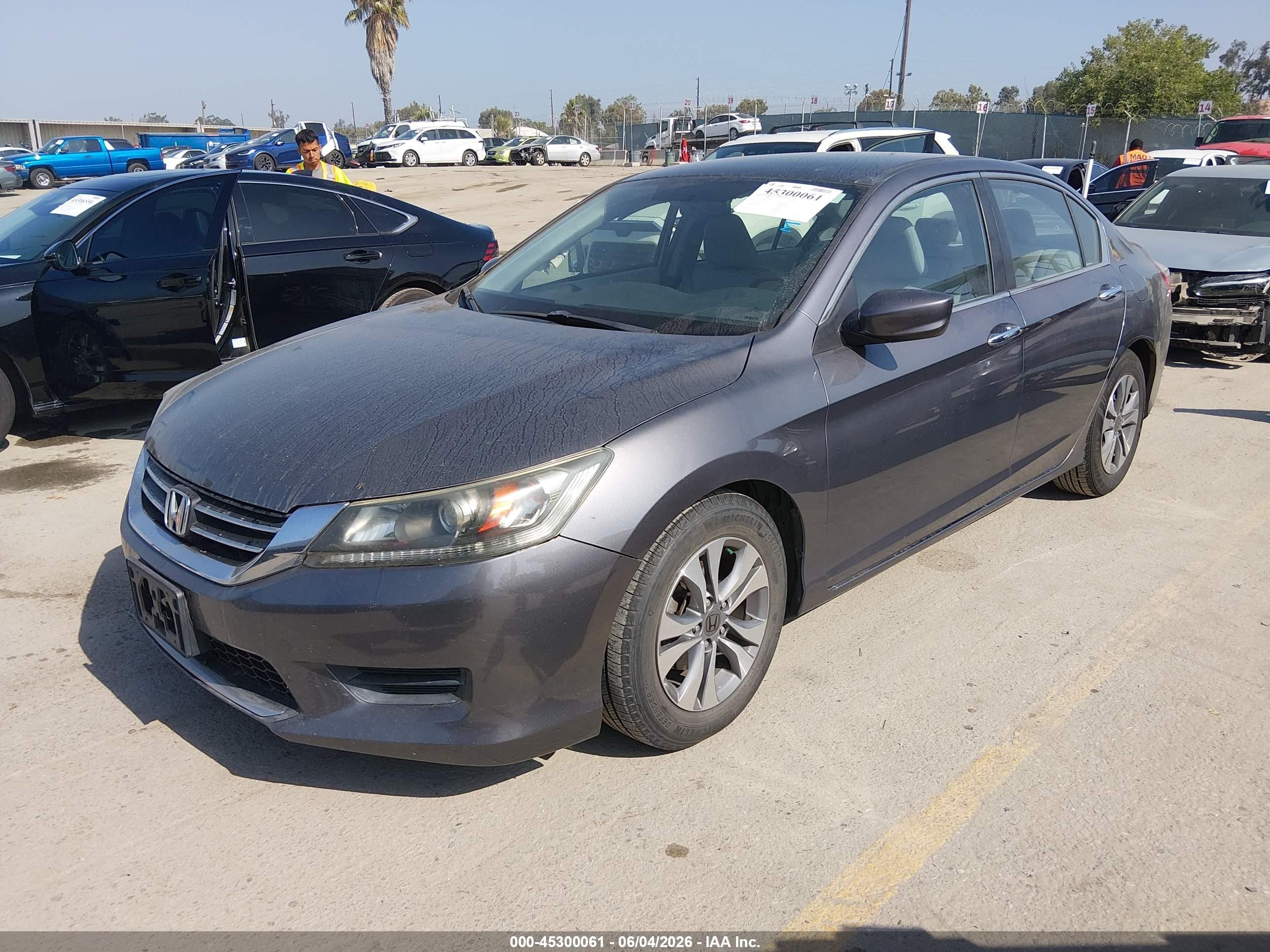 2015 Honda Accord Lx Gray vin: 1HGCR2F32FA240591