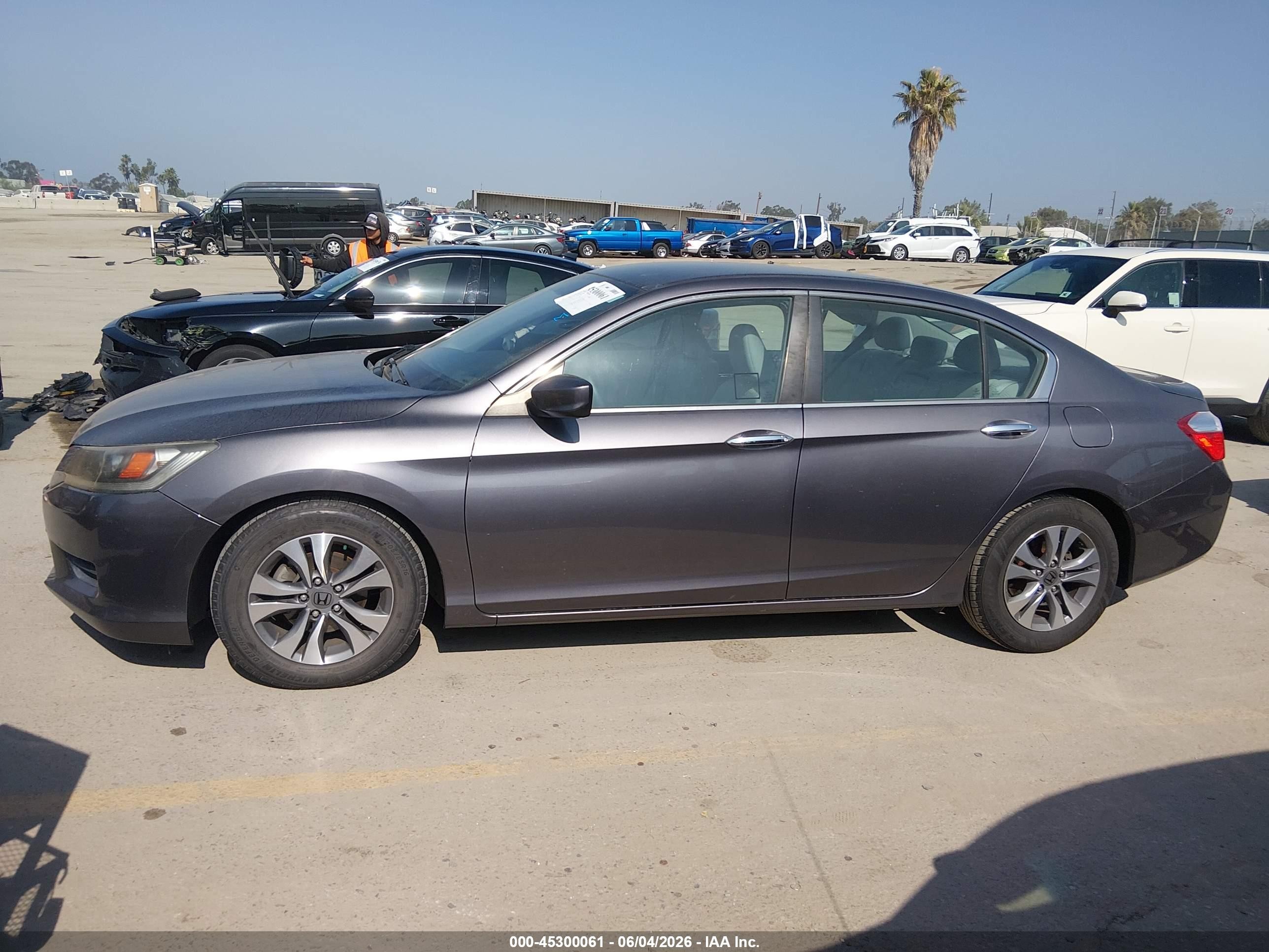 2015 Honda Accord Lx Gray vin: 1HGCR2F32FA240591