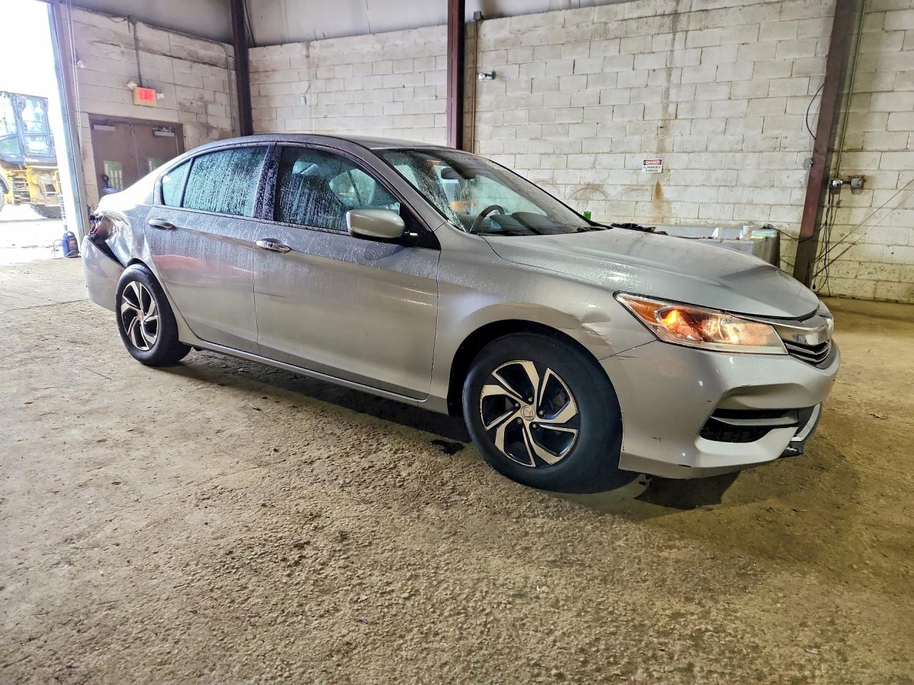 2017 Honda Accord Lx Серебряный vin: 1HGCR2F32HA287462