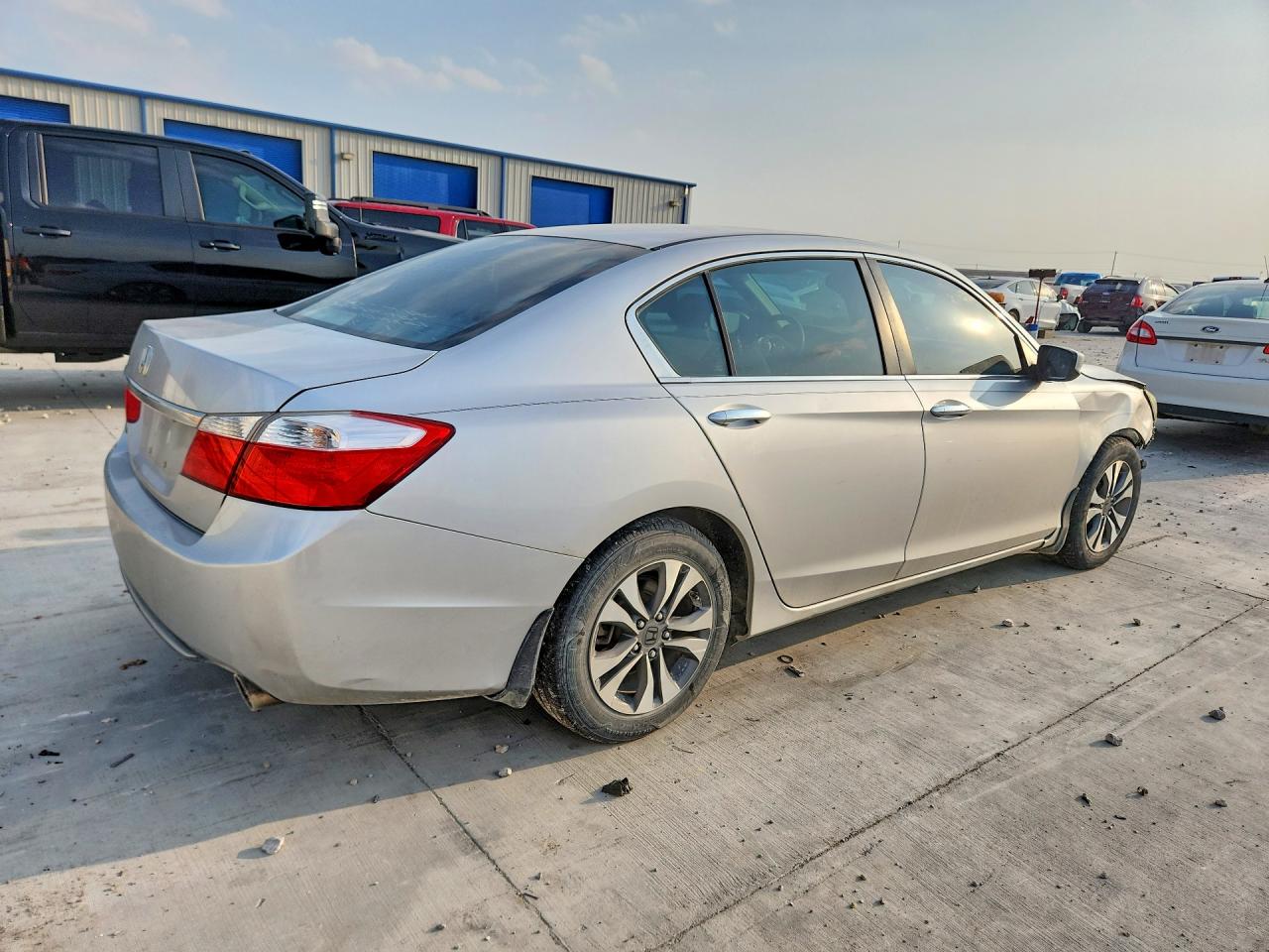 2013 Honda Accord Lx Silver vin: 1HGCR2F33DA015710