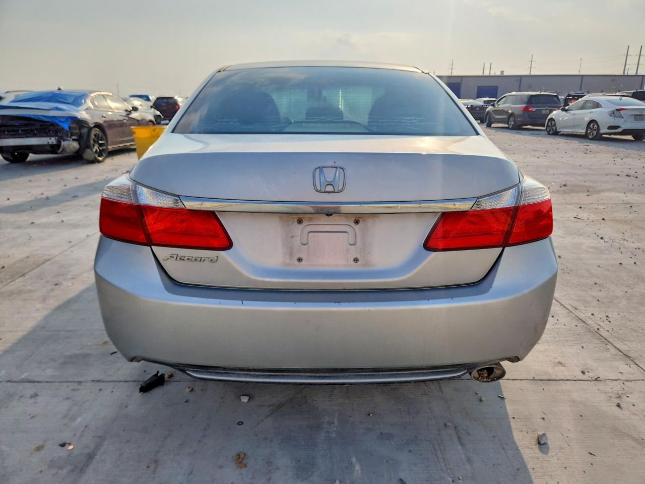 2013 Honda Accord Lx Silver vin: 1HGCR2F33DA015710