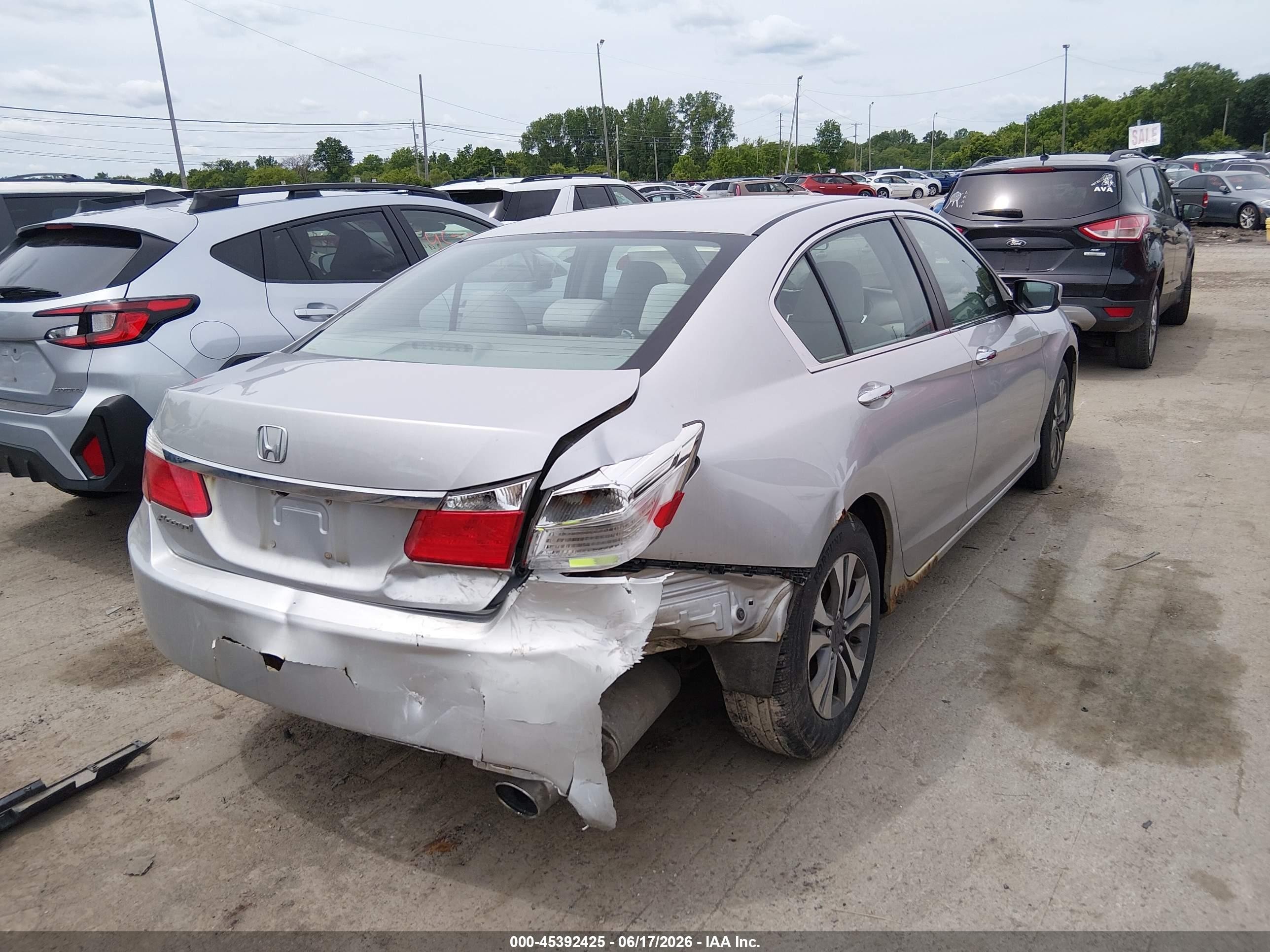 2013 Honda Accord Lx Silver vin: 1HGCR2F33DA026822