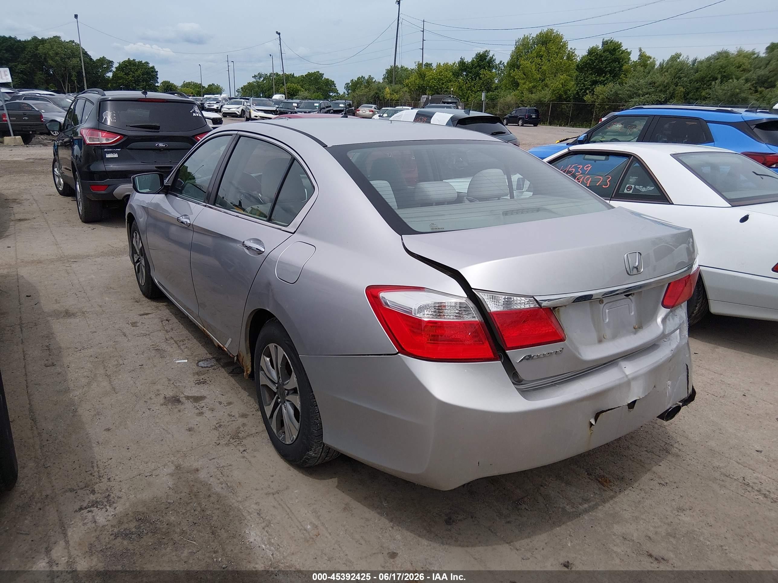 2013 Honda Accord Lx Silver vin: 1HGCR2F33DA026822