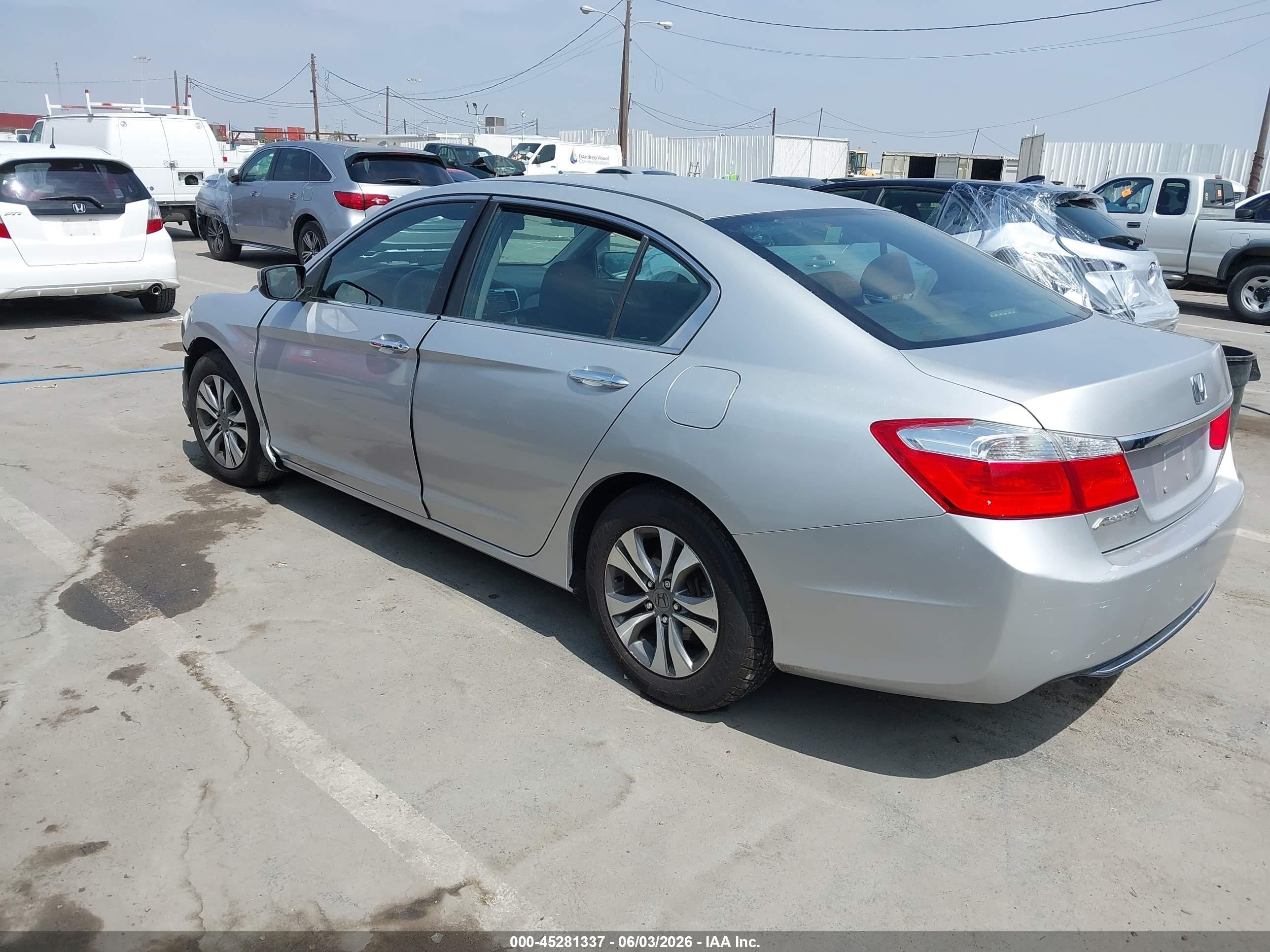 2013 Honda Accord Lx Silver vin: 1HGCR2F33DA037898