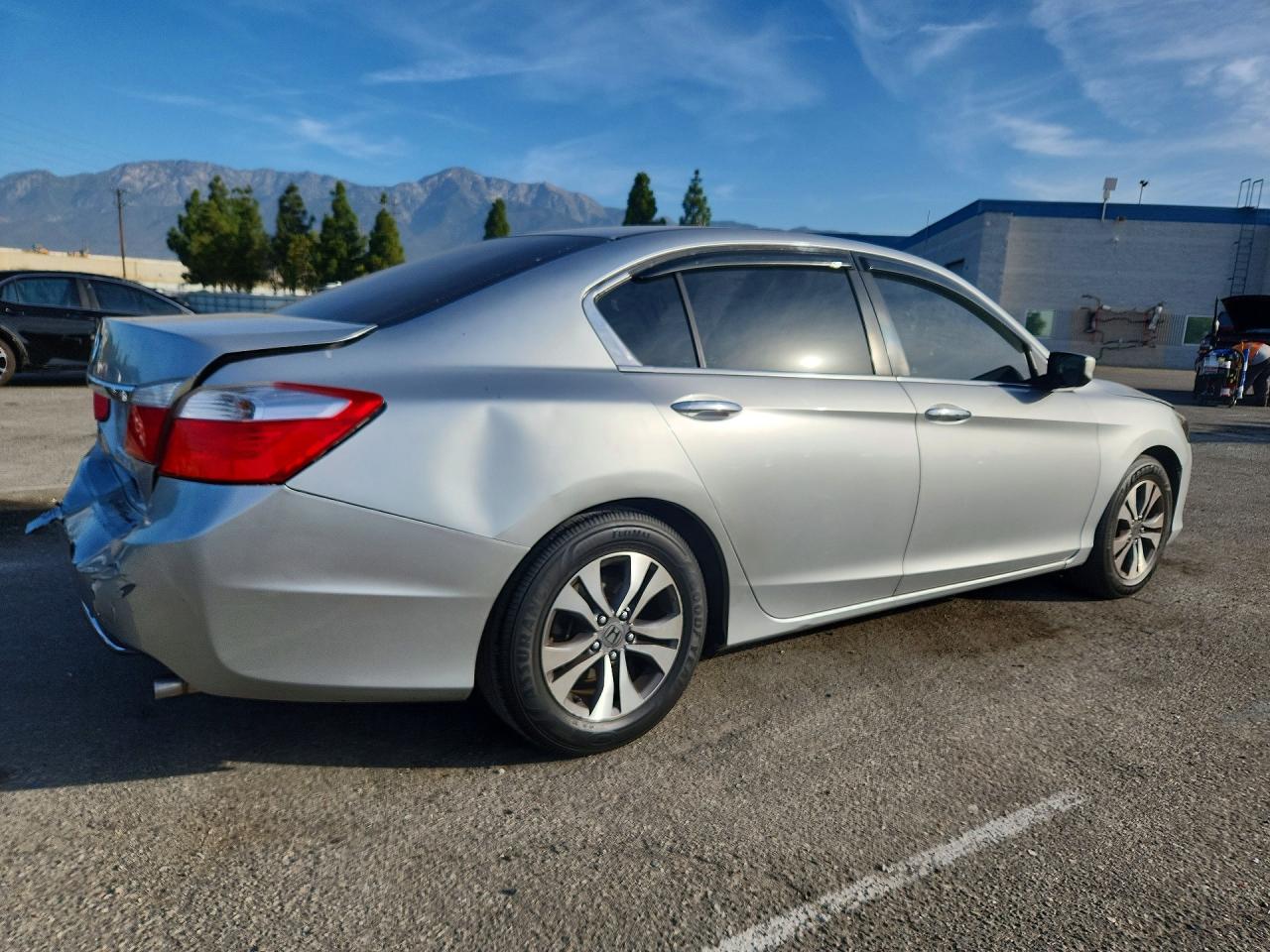 2013 Honda Accord Lx Silver vin: 1HGCR2F33DA053115