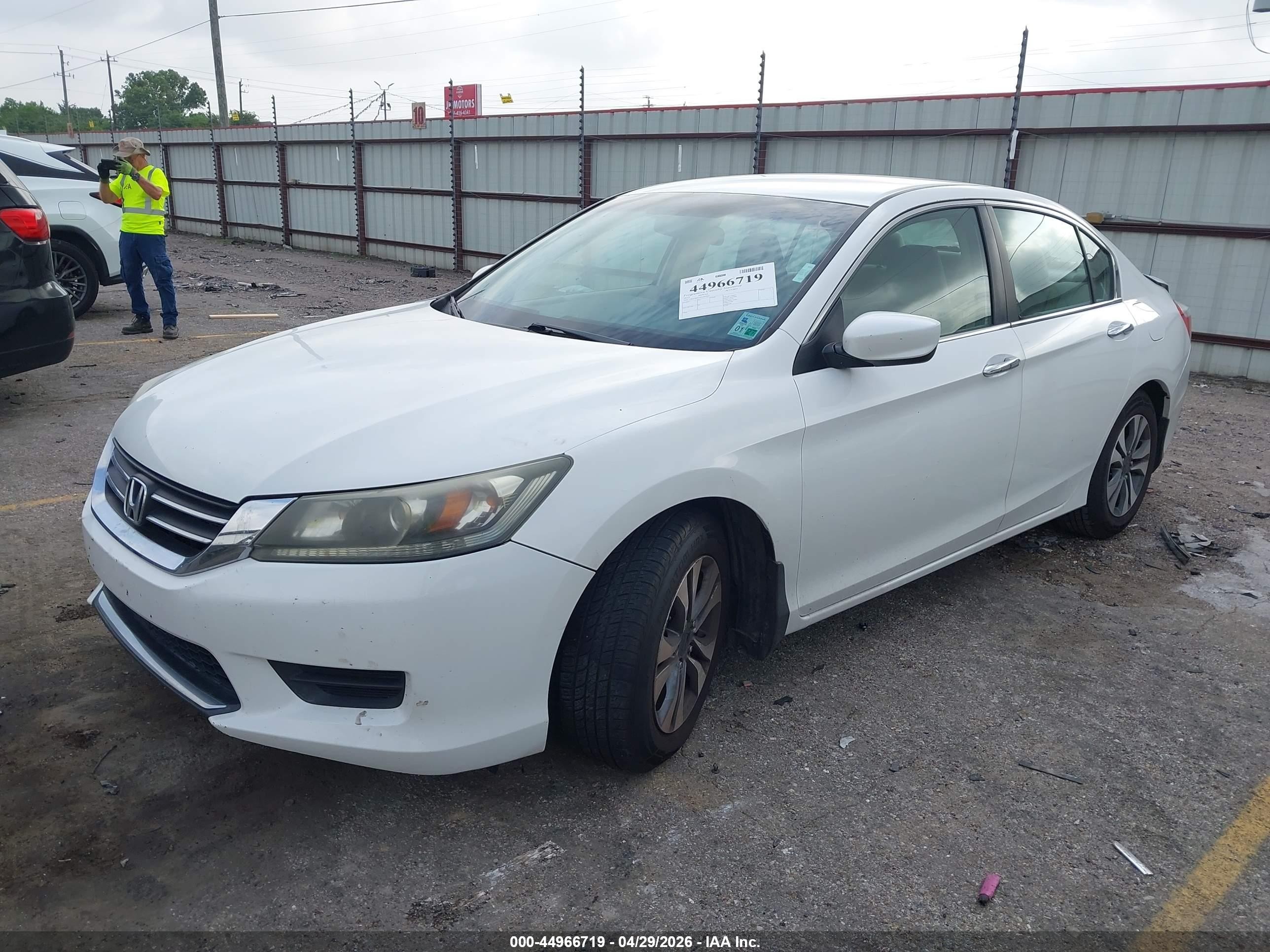 2013 Honda Accord Lx White vin: 1HGCR2F33DA097955