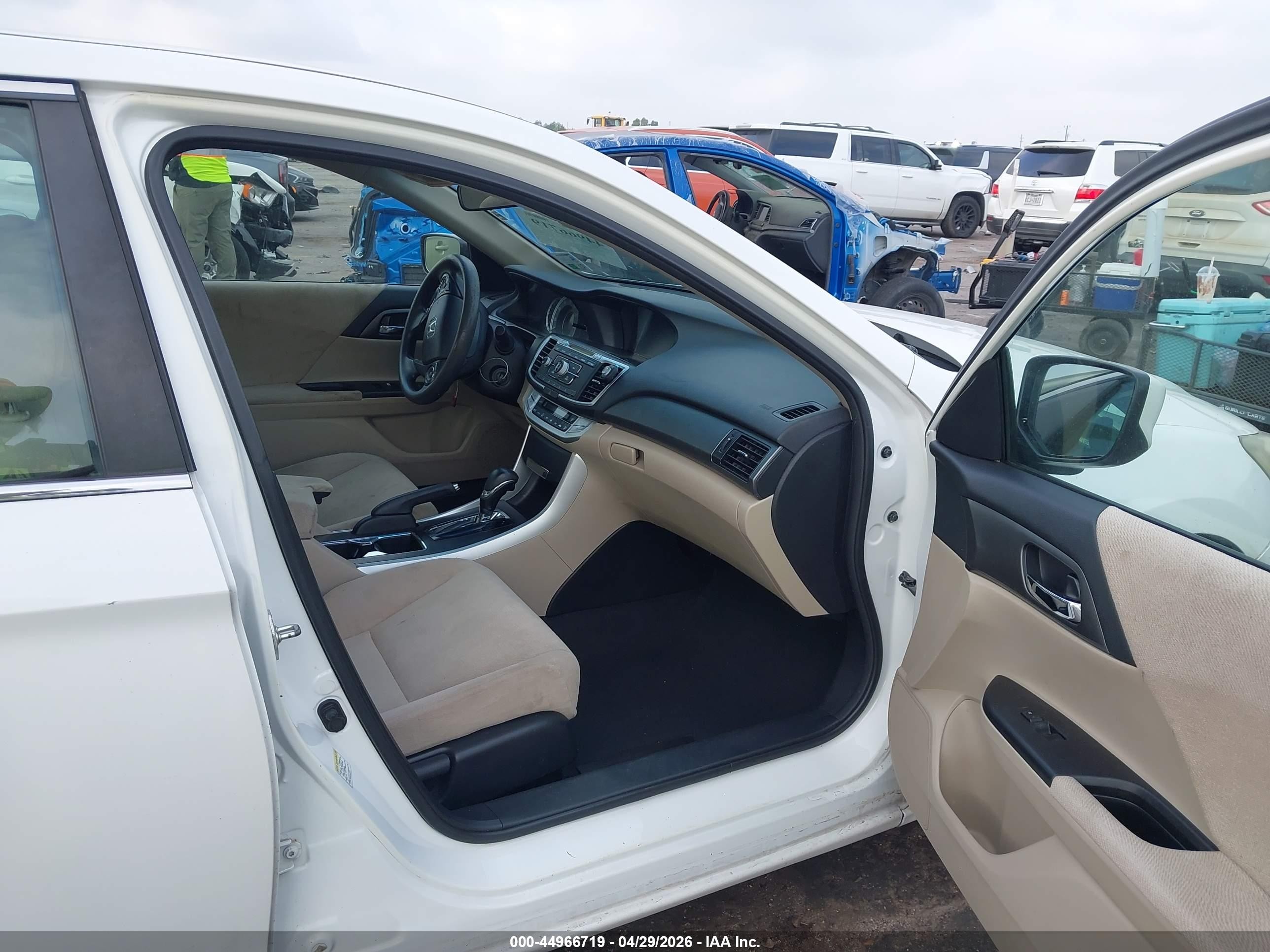 2013 Honda Accord Lx White vin: 1HGCR2F33DA097955