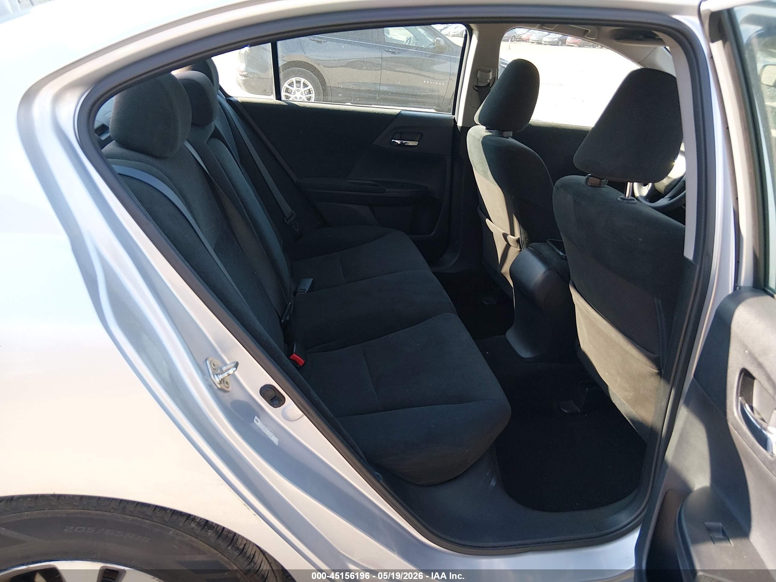 2013 Honda Accord Lx Silver vin: 1HGCR2F33DA114768