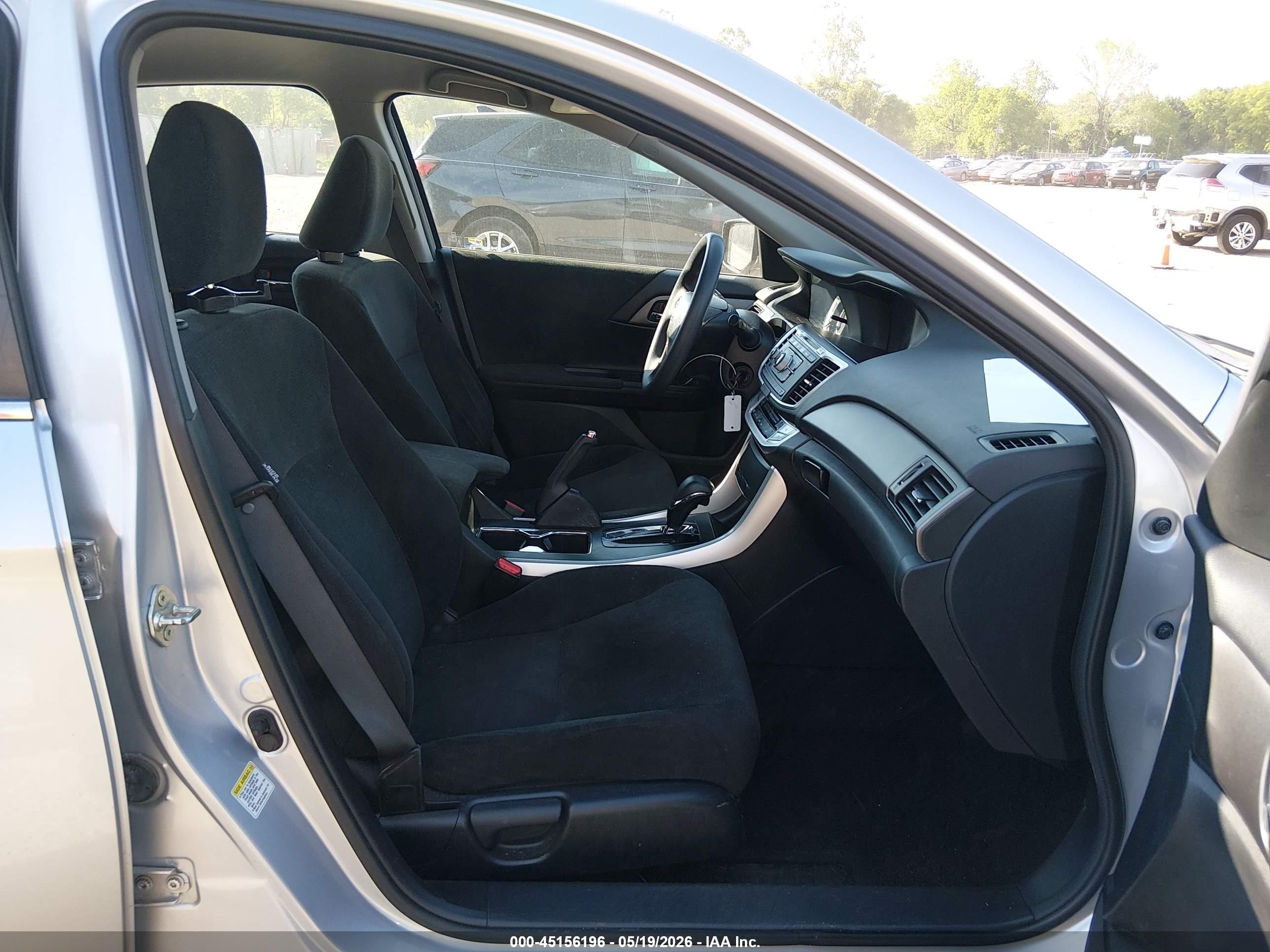 2013 Honda Accord Lx Silver vin: 1HGCR2F33DA114768