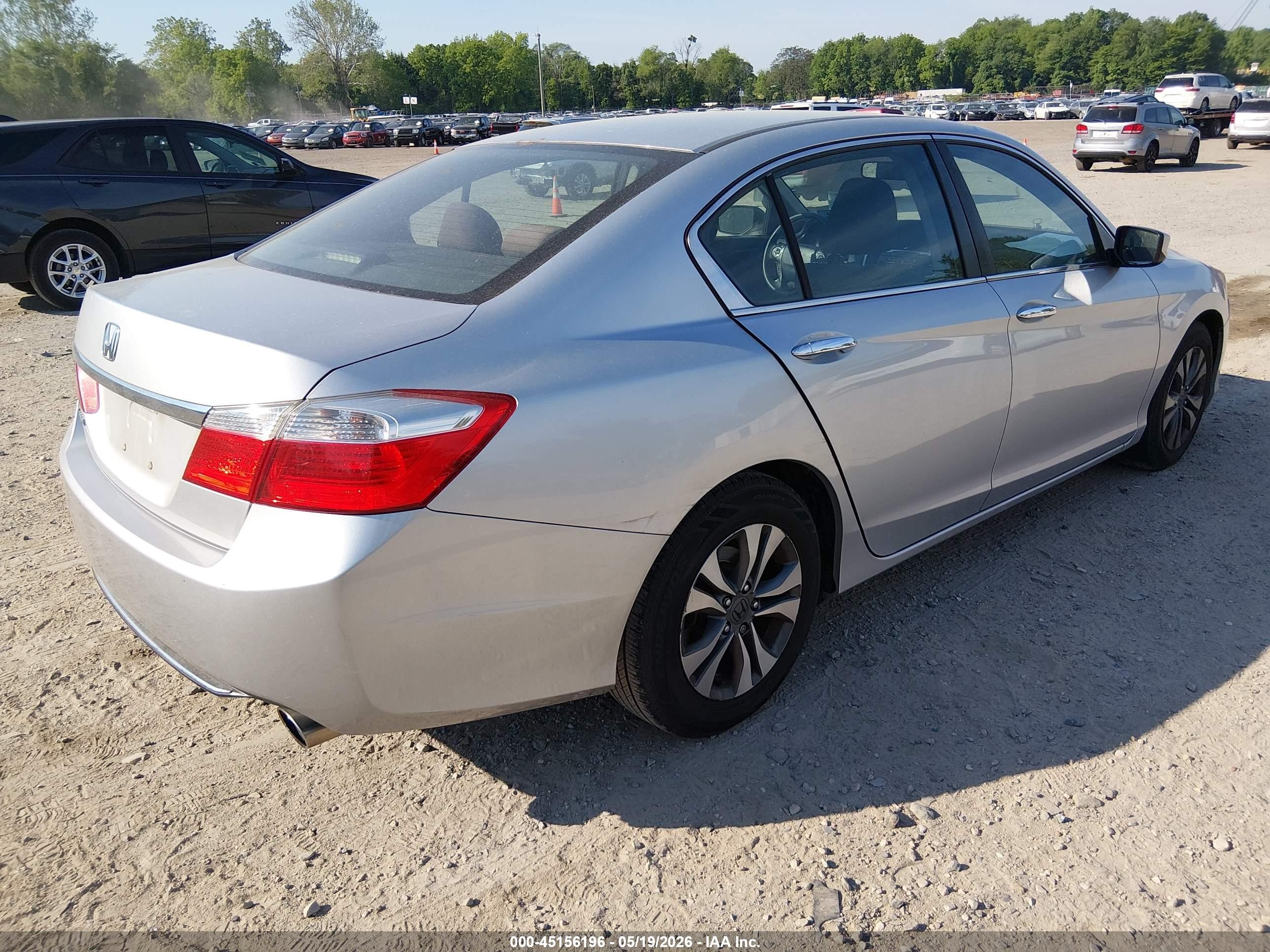 2013 Honda Accord Lx Silver vin: 1HGCR2F33DA114768