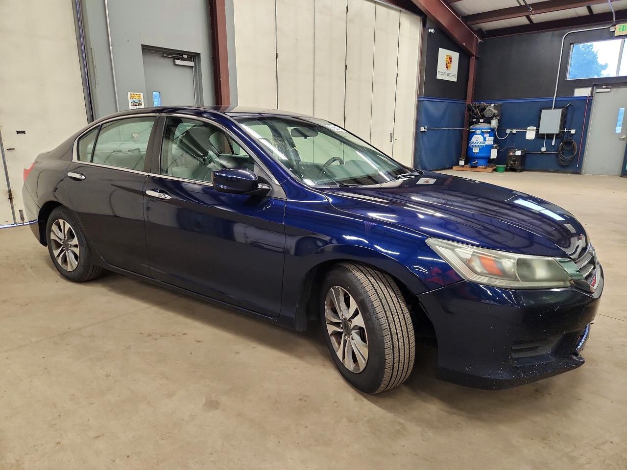 2013 Honda Accord Lx Blue vin: 1HGCR2F33DA143137