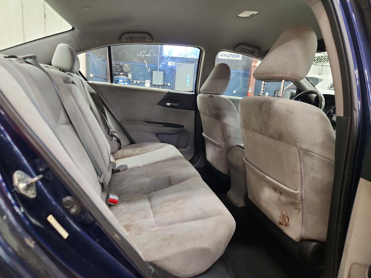 2013 Honda Accord Lx Blue vin: 1HGCR2F33DA143137
