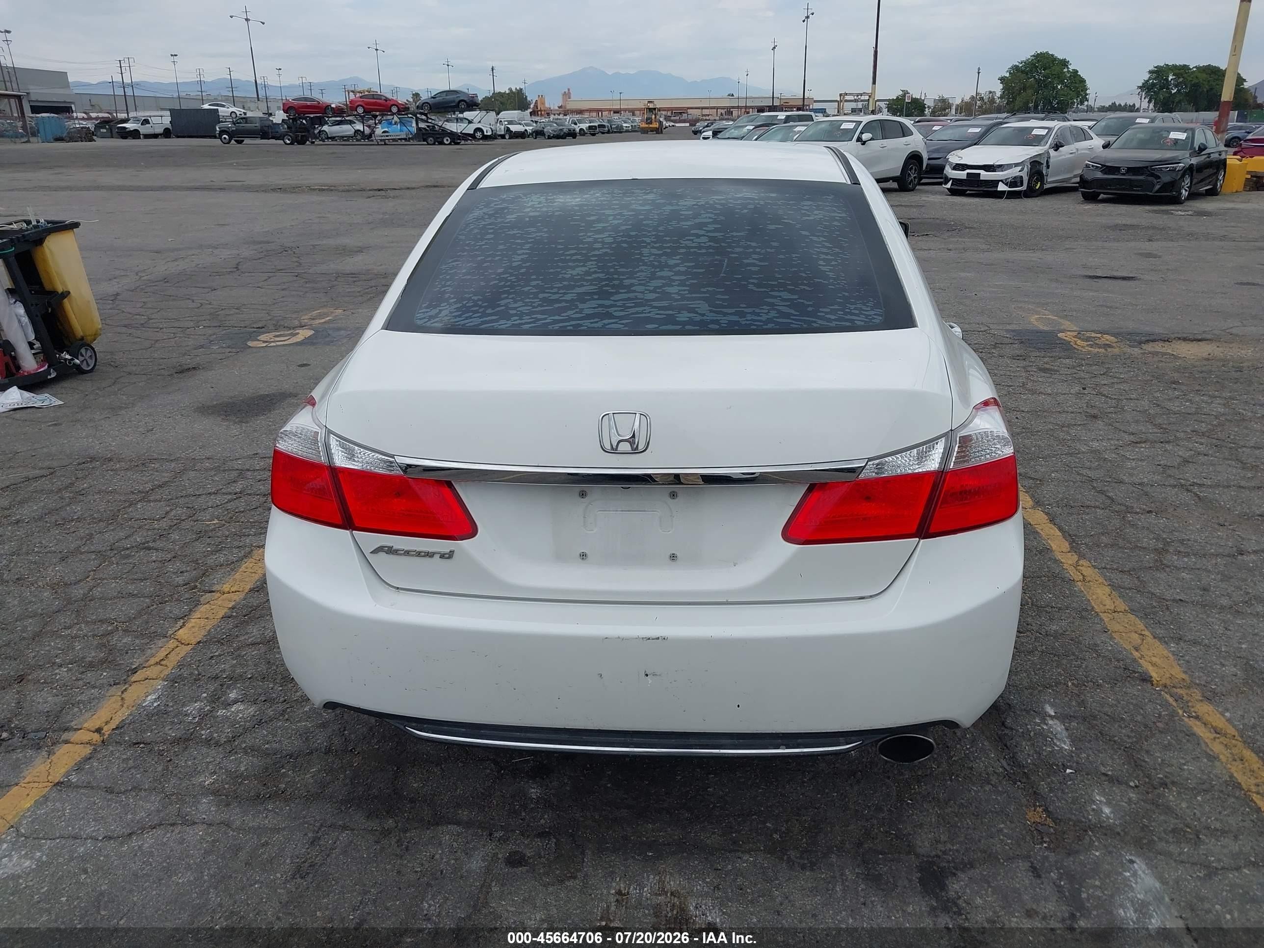 2013 Honda Accord Lx Белый vin: 1HGCR2F33DA152890