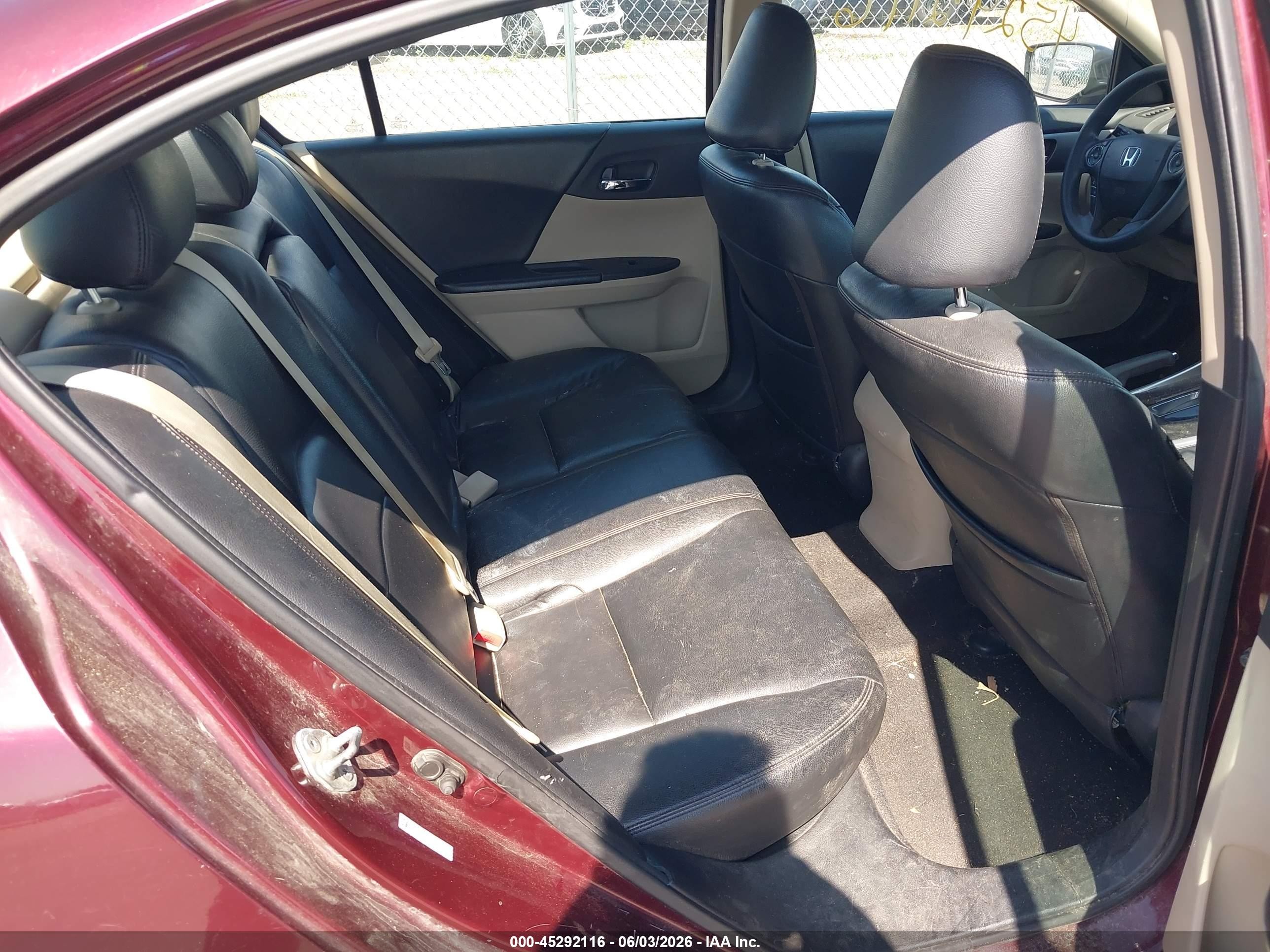 2013 Honda Accord Lx Maroon vin: 1HGCR2F33DA163856