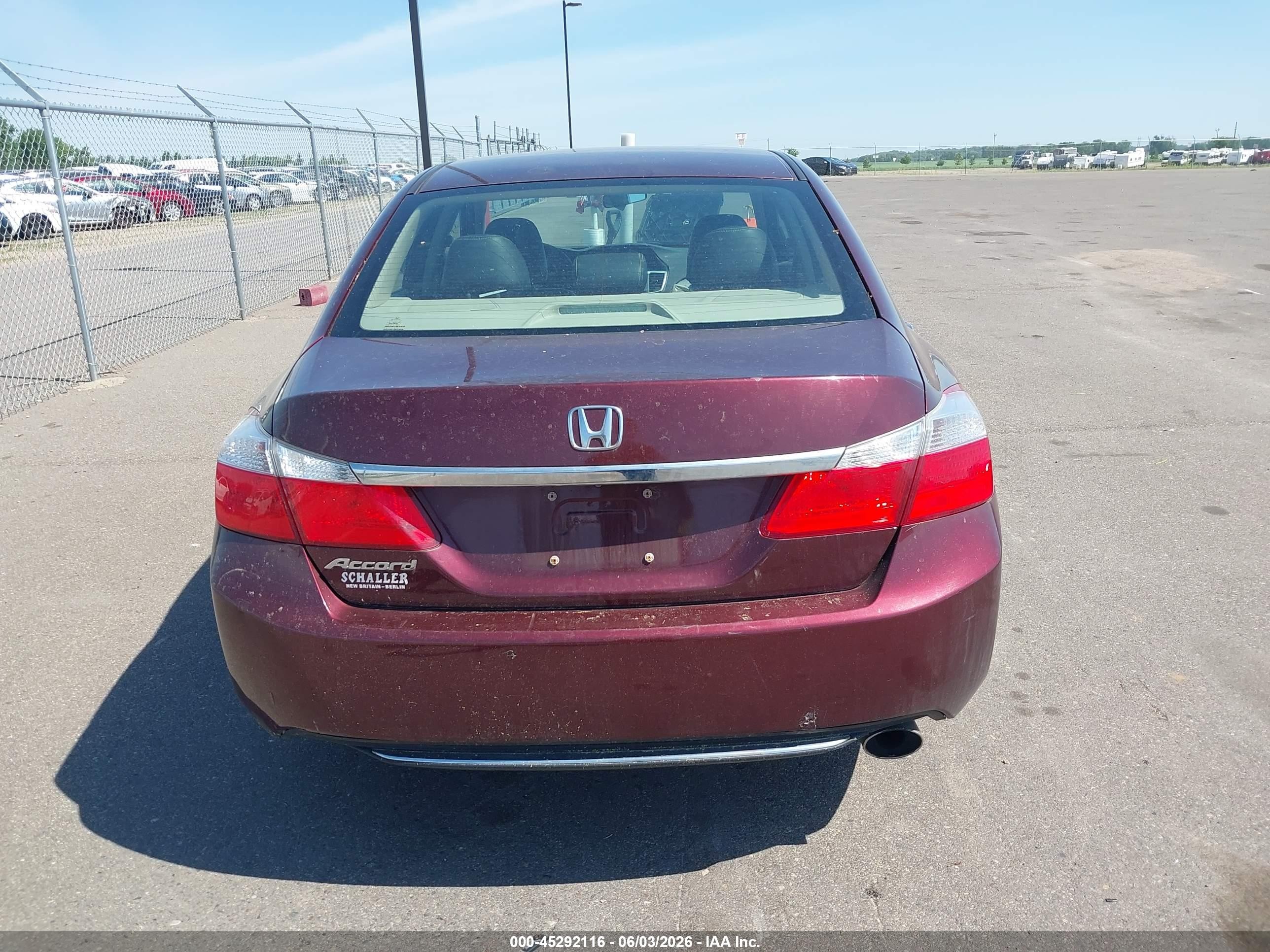 2013 Honda Accord Lx Maroon vin: 1HGCR2F33DA163856