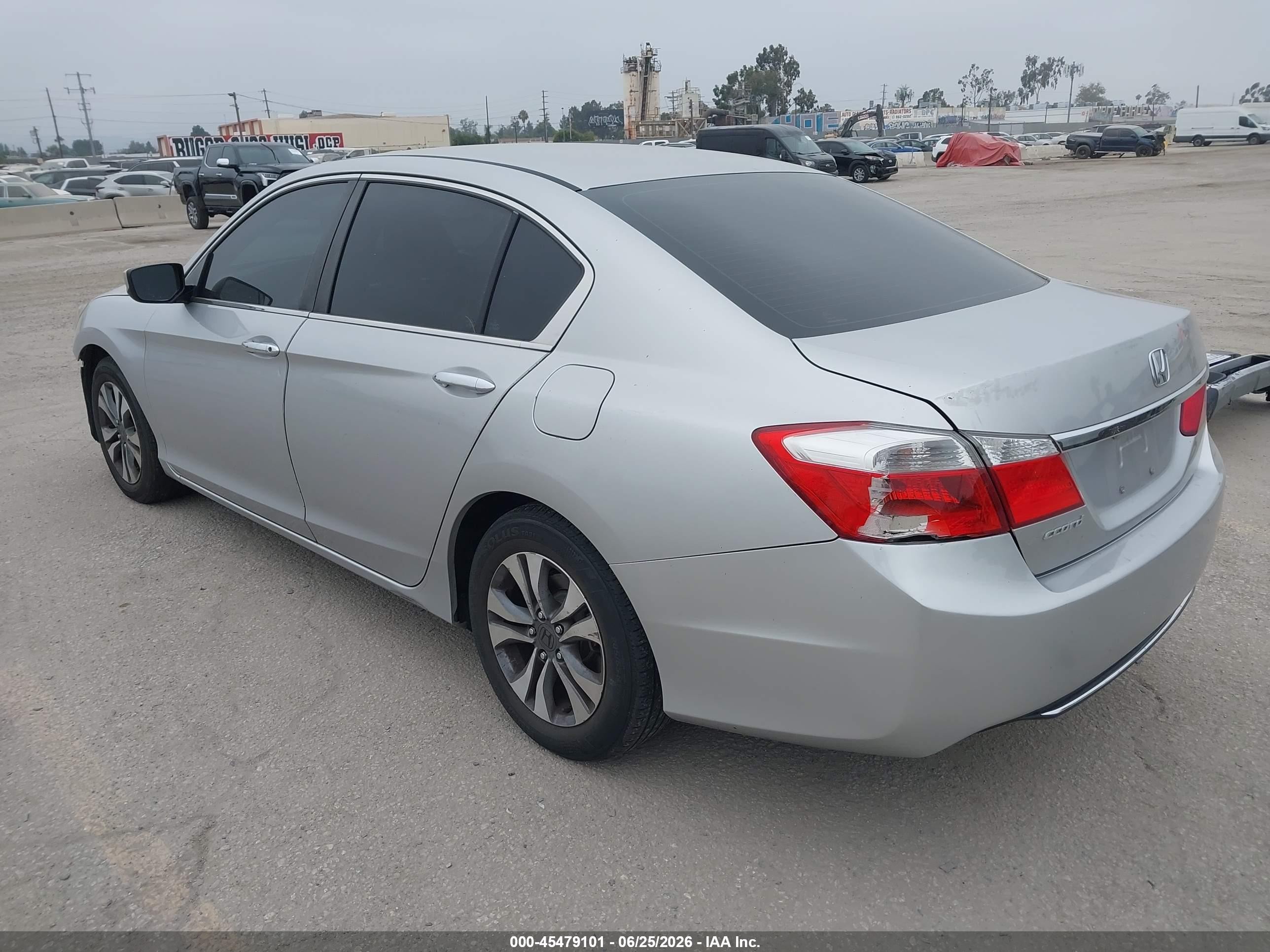 2013 Honda Accord Lx Silver vin: 1HGCR2F33DA167714