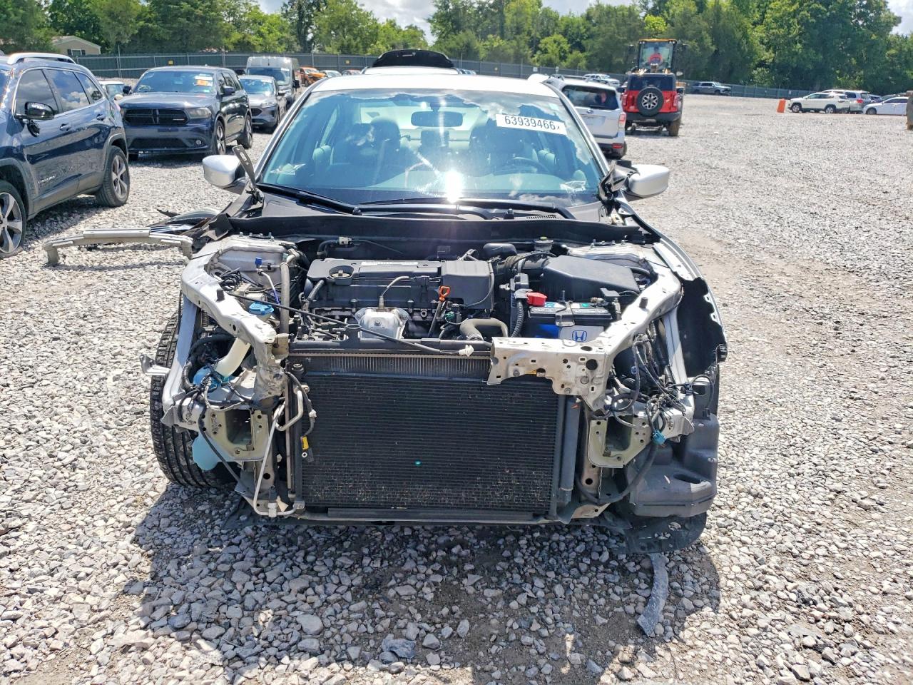 2014 Honda Accord Lx Silver vin: 1HGCR2F33EA070417