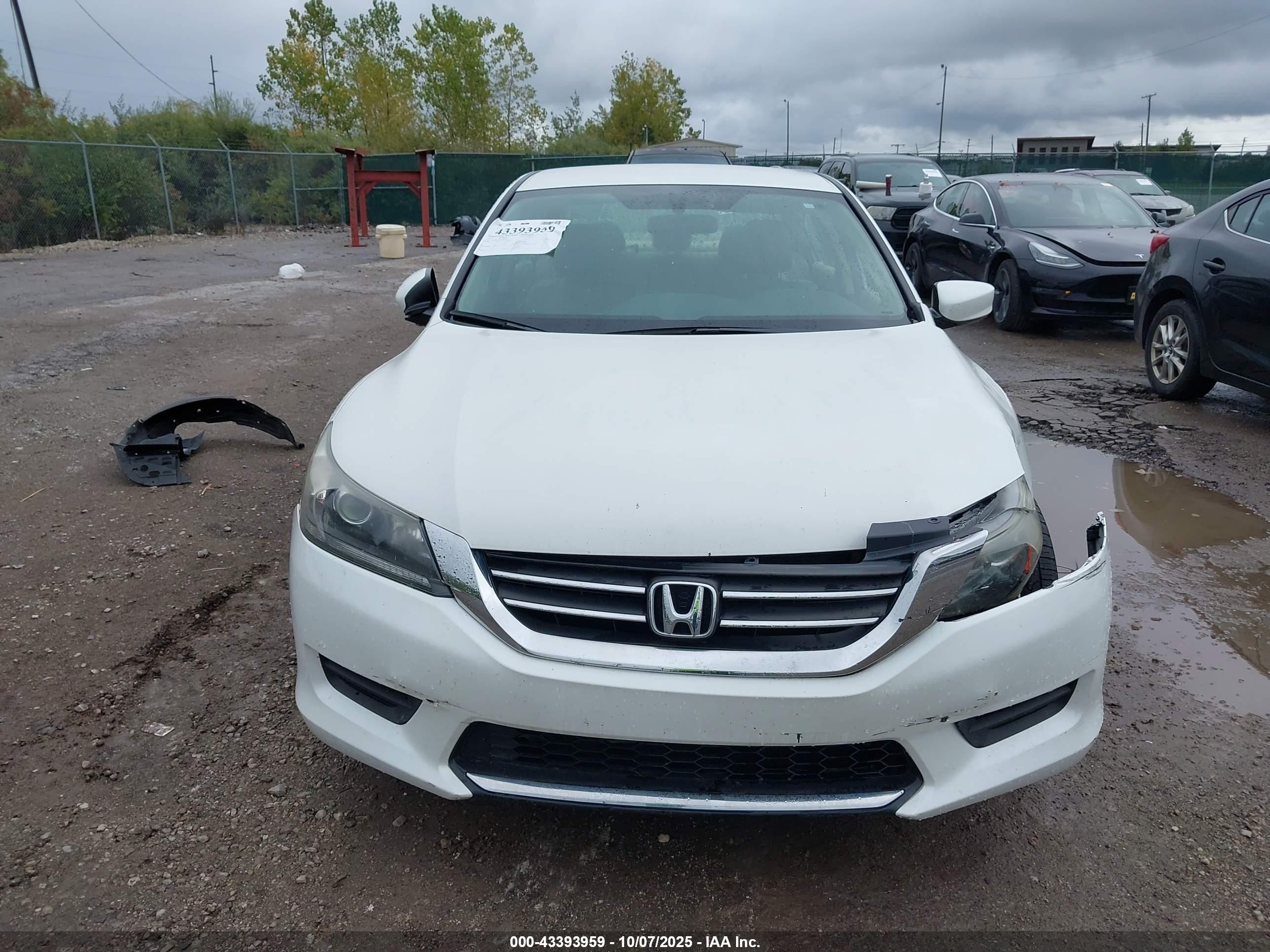 2014 Honda Accord Lx White vin: 1HGCR2F33EA095740