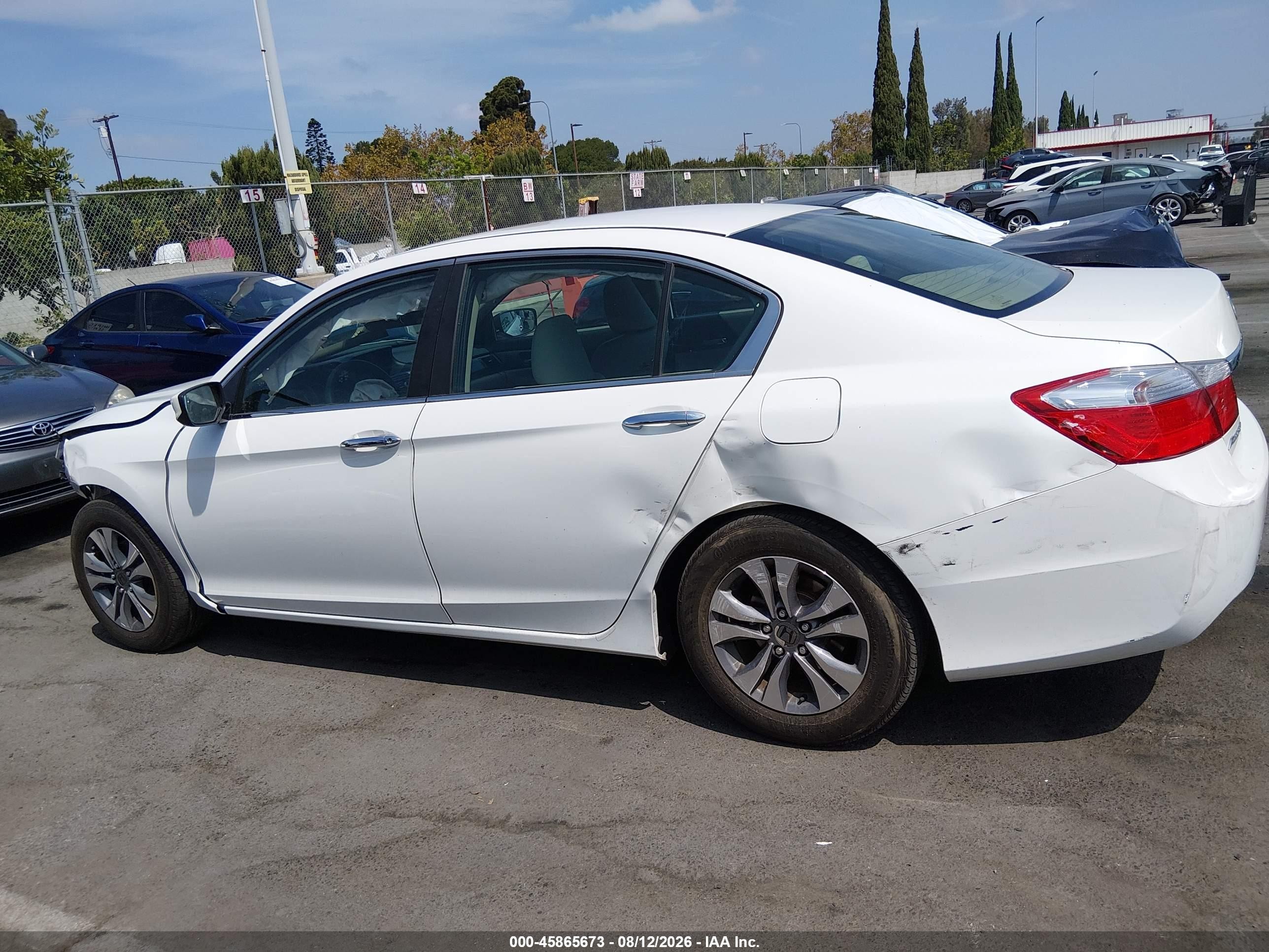 2014 Honda Accord Lx White vin: 1HGCR2F33EA196728