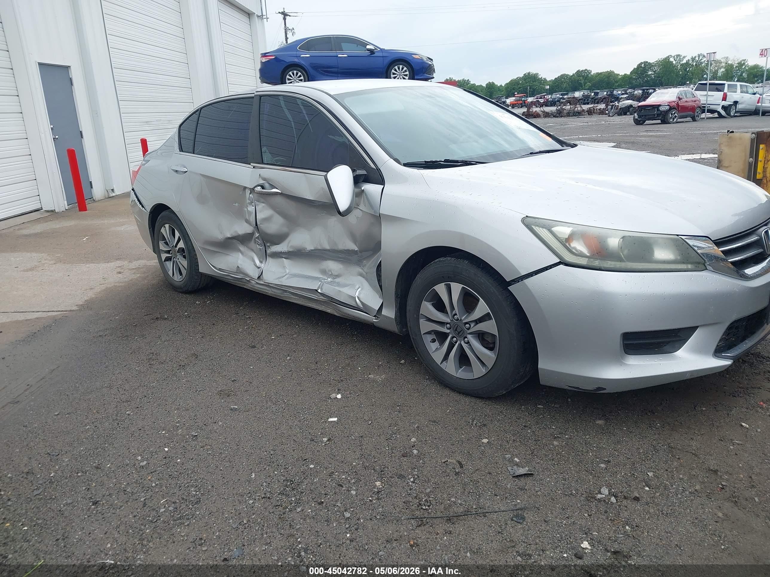 2014 Honda Accord Lx Silver vin: 1HGCR2F33EA305446