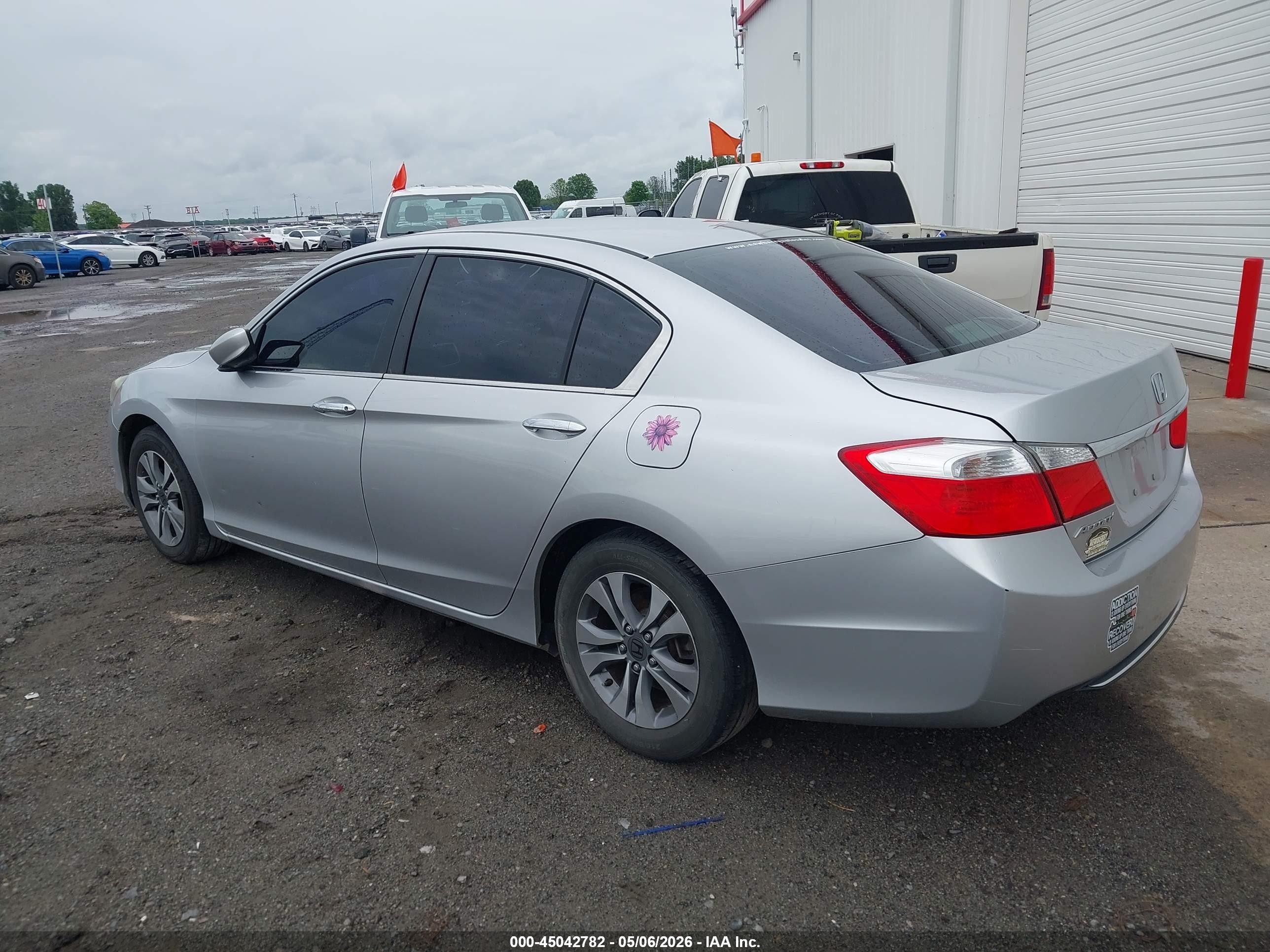 2014 Honda Accord Lx Silver vin: 1HGCR2F33EA305446