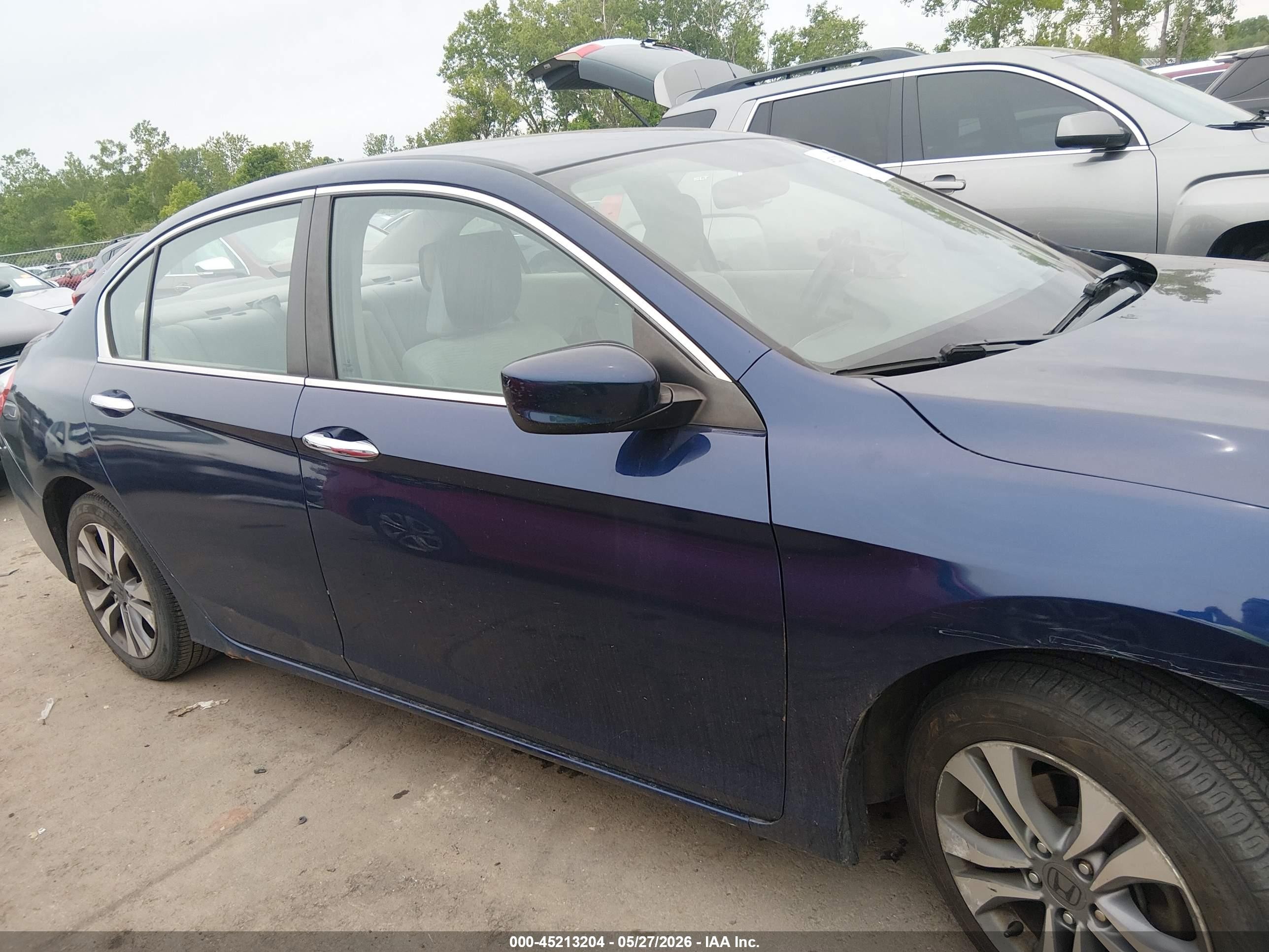 2015 Honda Accord Lx Blue vin: 1HGCR2F33FA086702