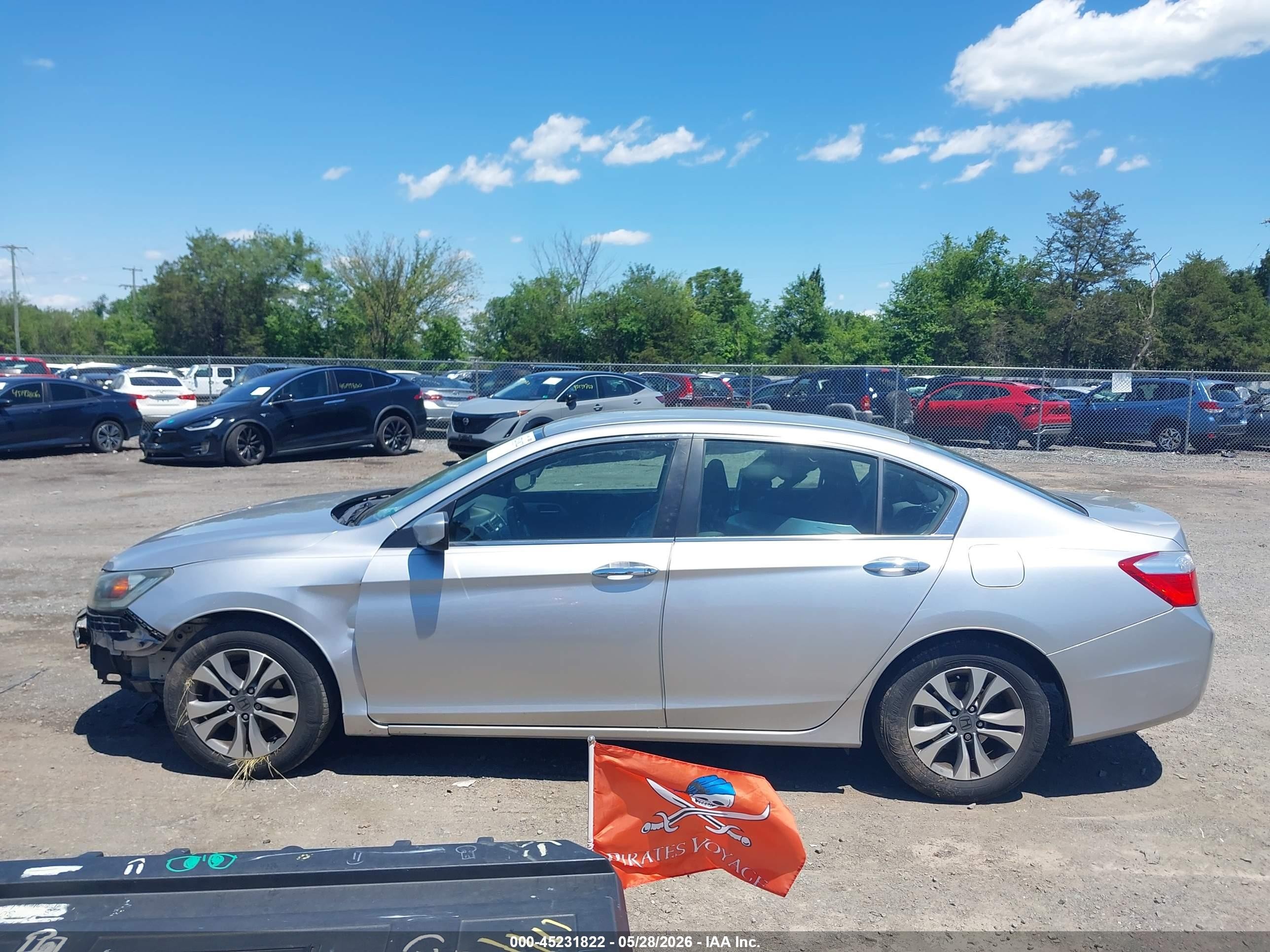 2015 Honda Accord Lx Silver vin: 1HGCR2F33FA106608