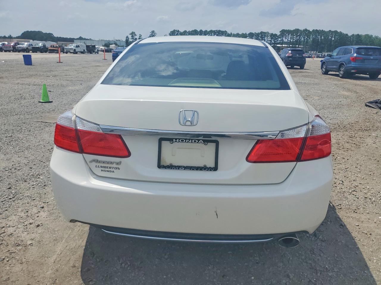 2015 Honda Accord Lx White vin: 1HGCR2F33FA127054