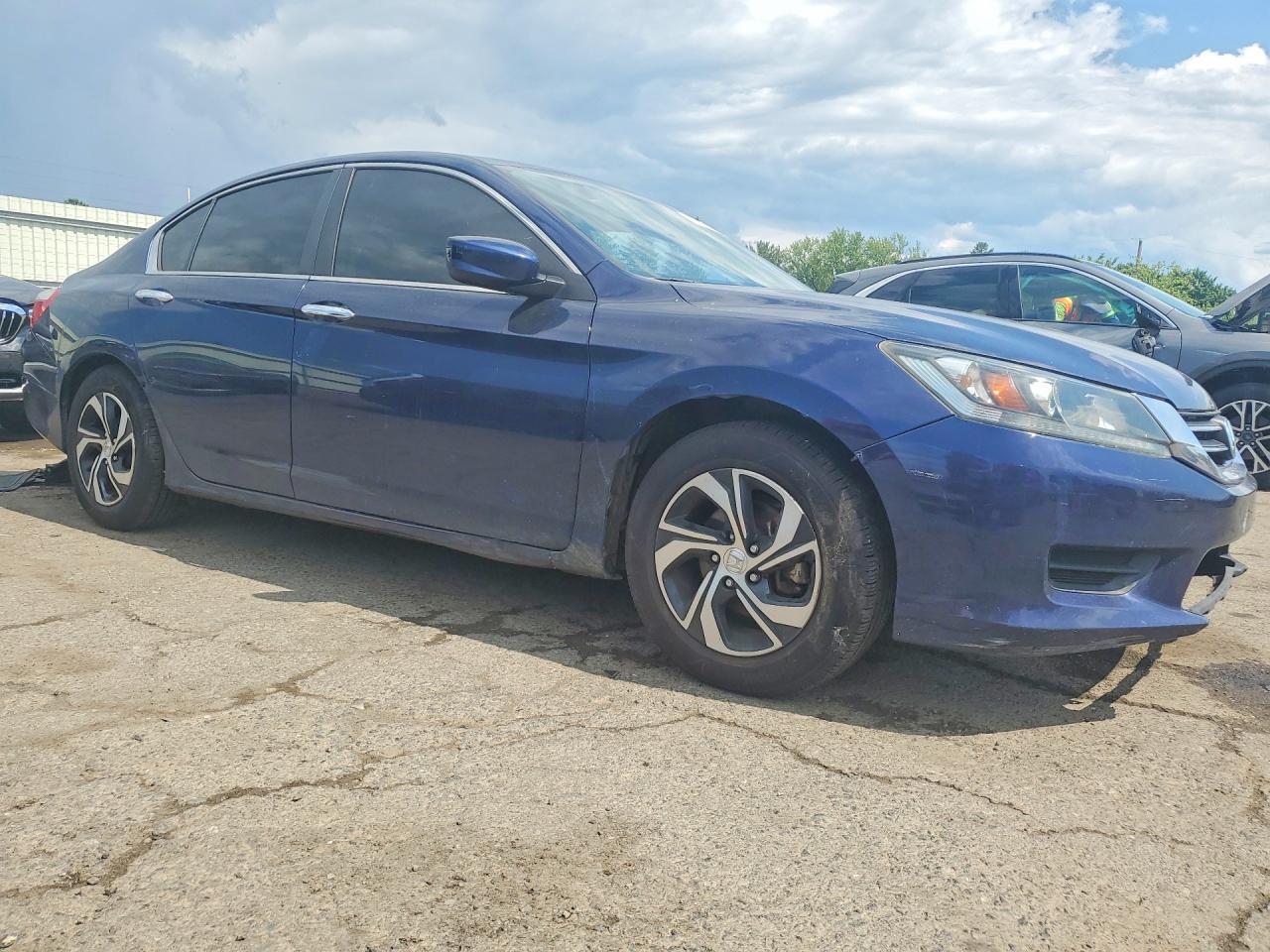 2015 Honda Accord Lx Blue vin: 1HGCR2F33FA130147