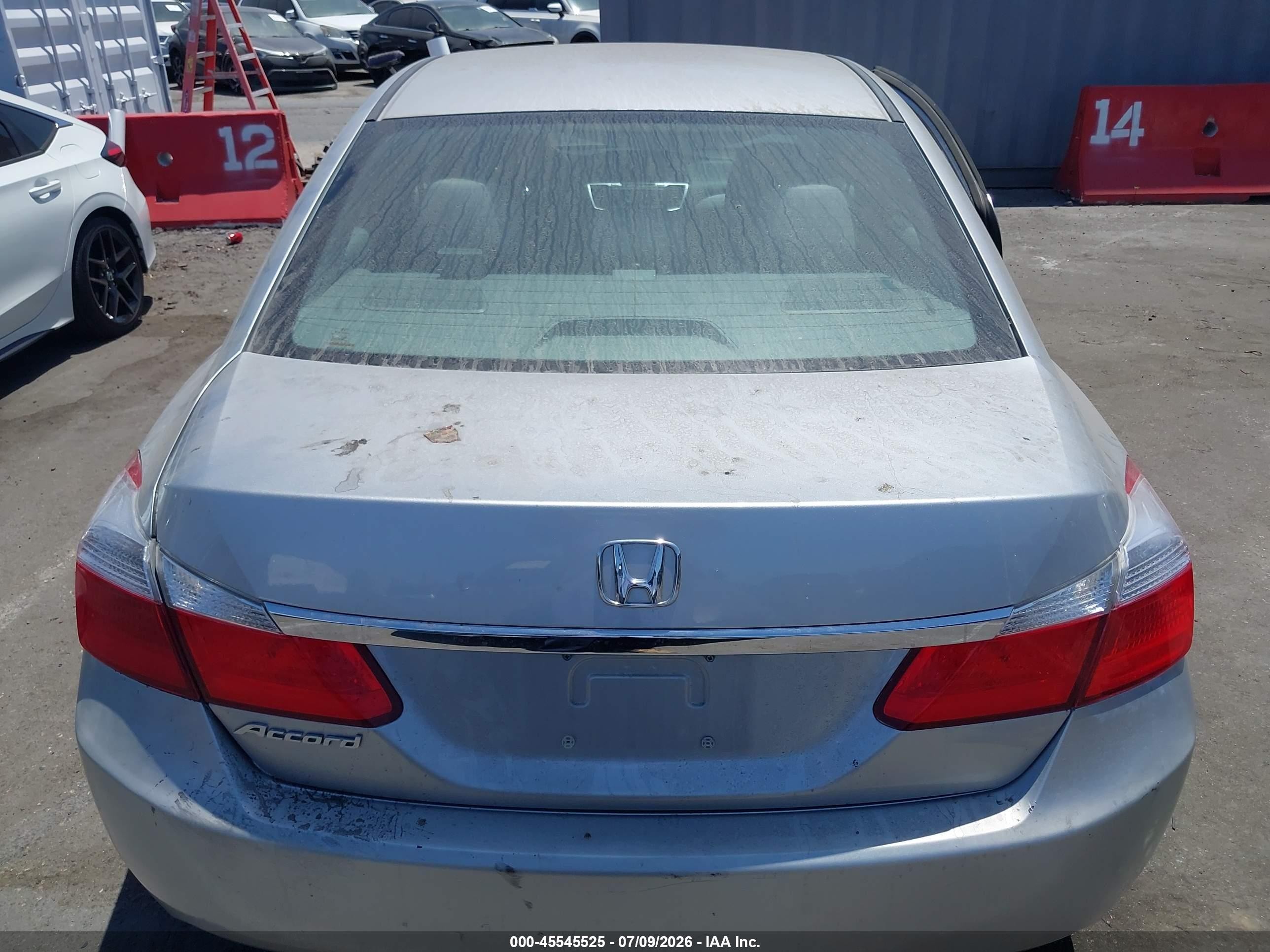 2015 Honda Accord Lx Silver vin: 1HGCR2F33FA155131