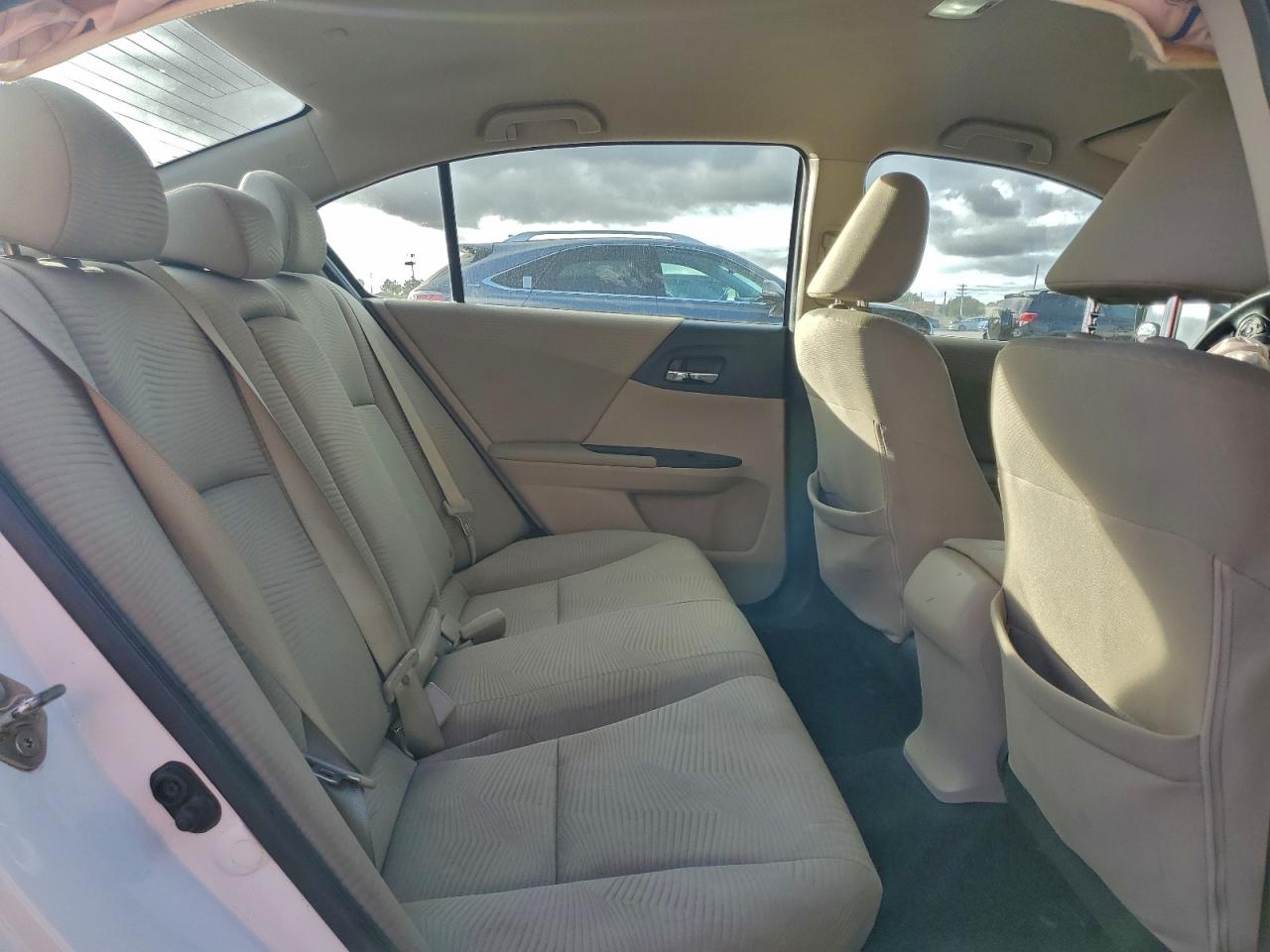 2015 Honda Accord Lx White vin: 1HGCR2F33FA217224