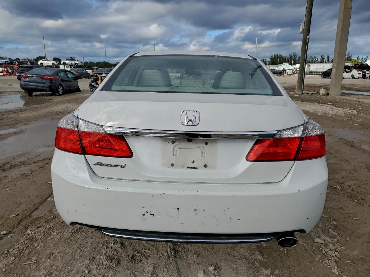 2015 Honda Accord Lx White vin: 1HGCR2F33FA217224