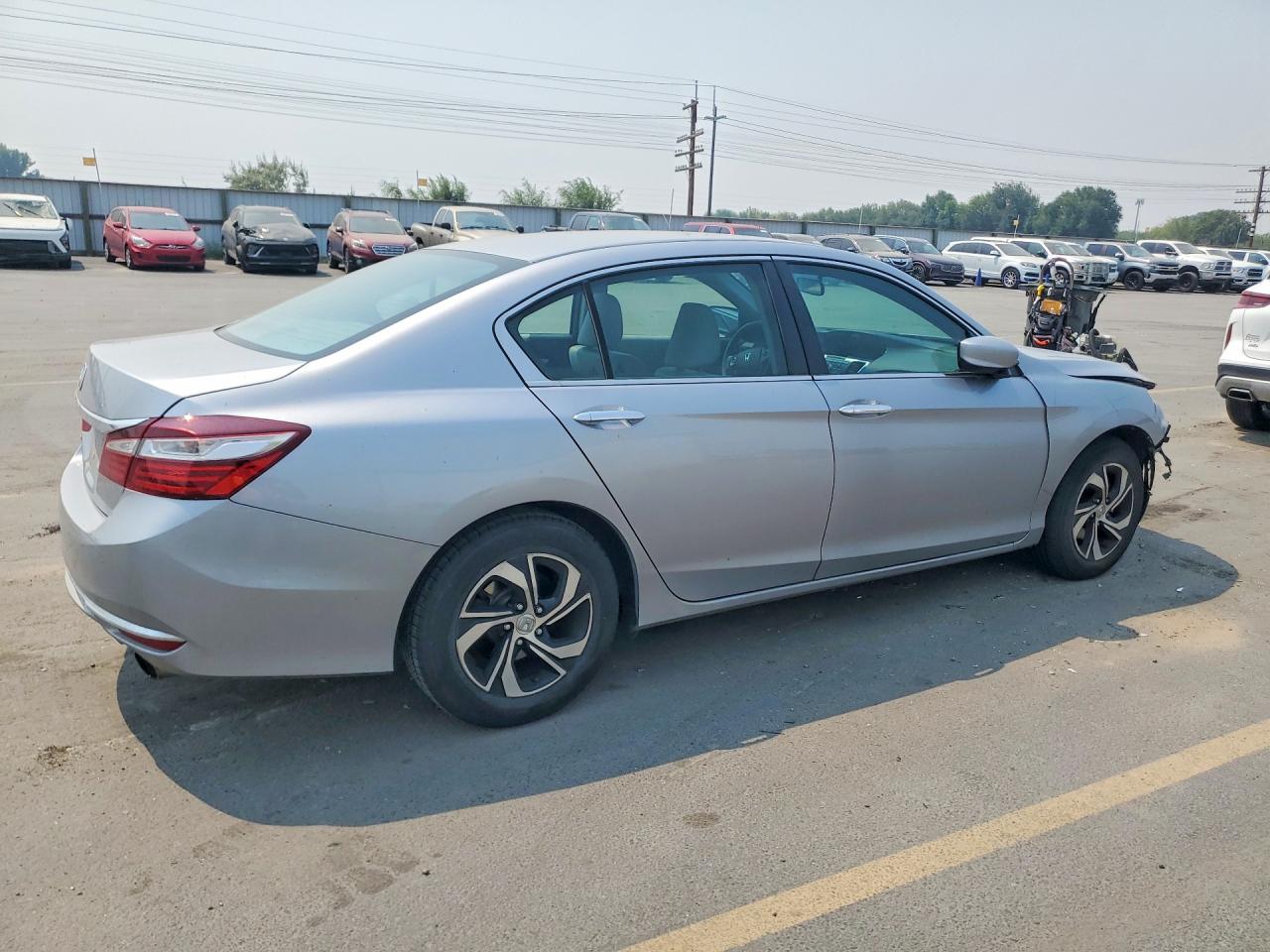 2016 Honda Accord Silver vin: 1HGCR2F33GA059419