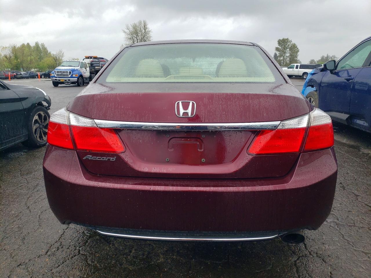 2013 Honda Accord Maroon vin: 1HGCR2F34DA061370