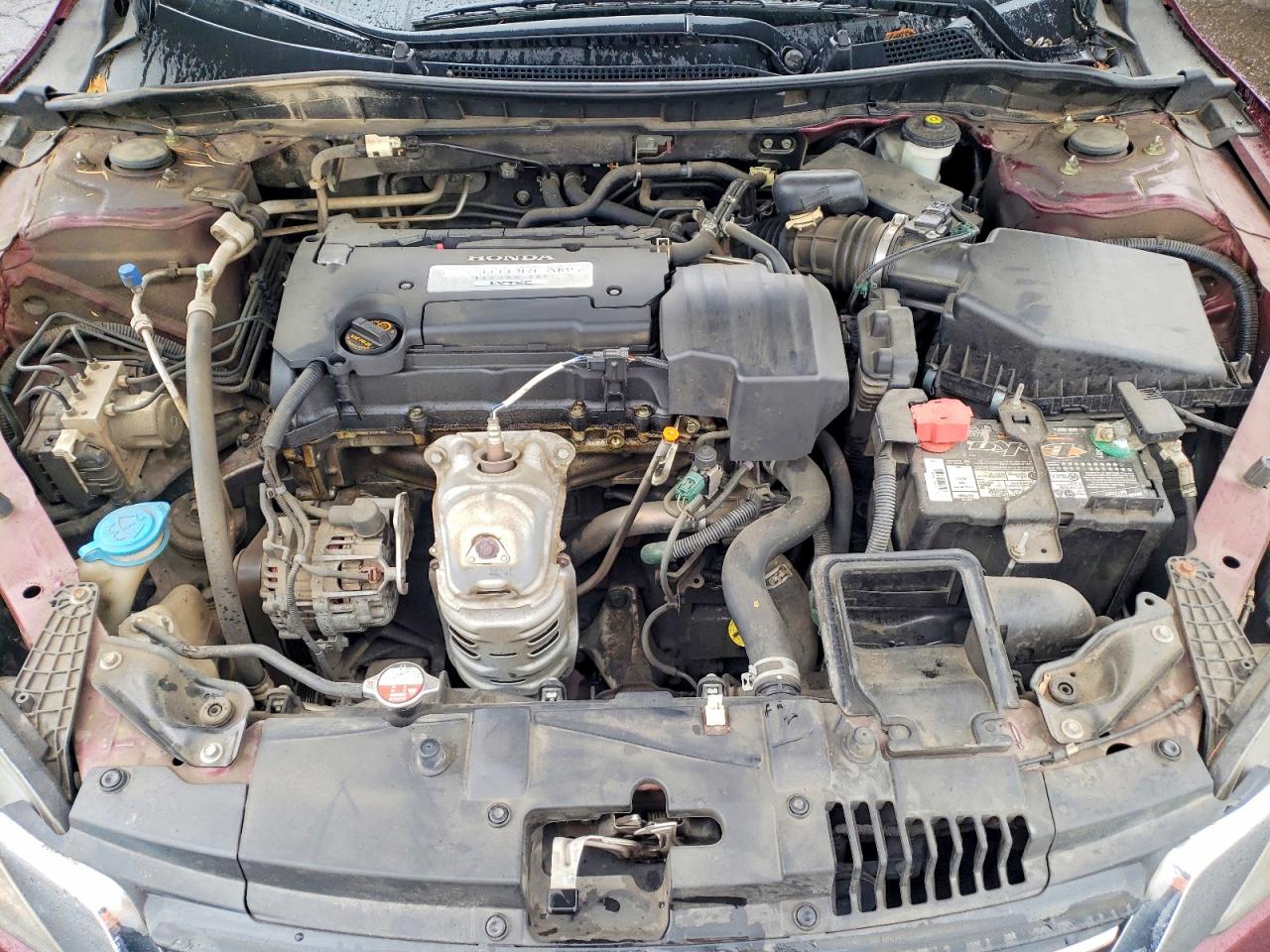 2013 Honda Accord Maroon vin: 1HGCR2F34DA061370