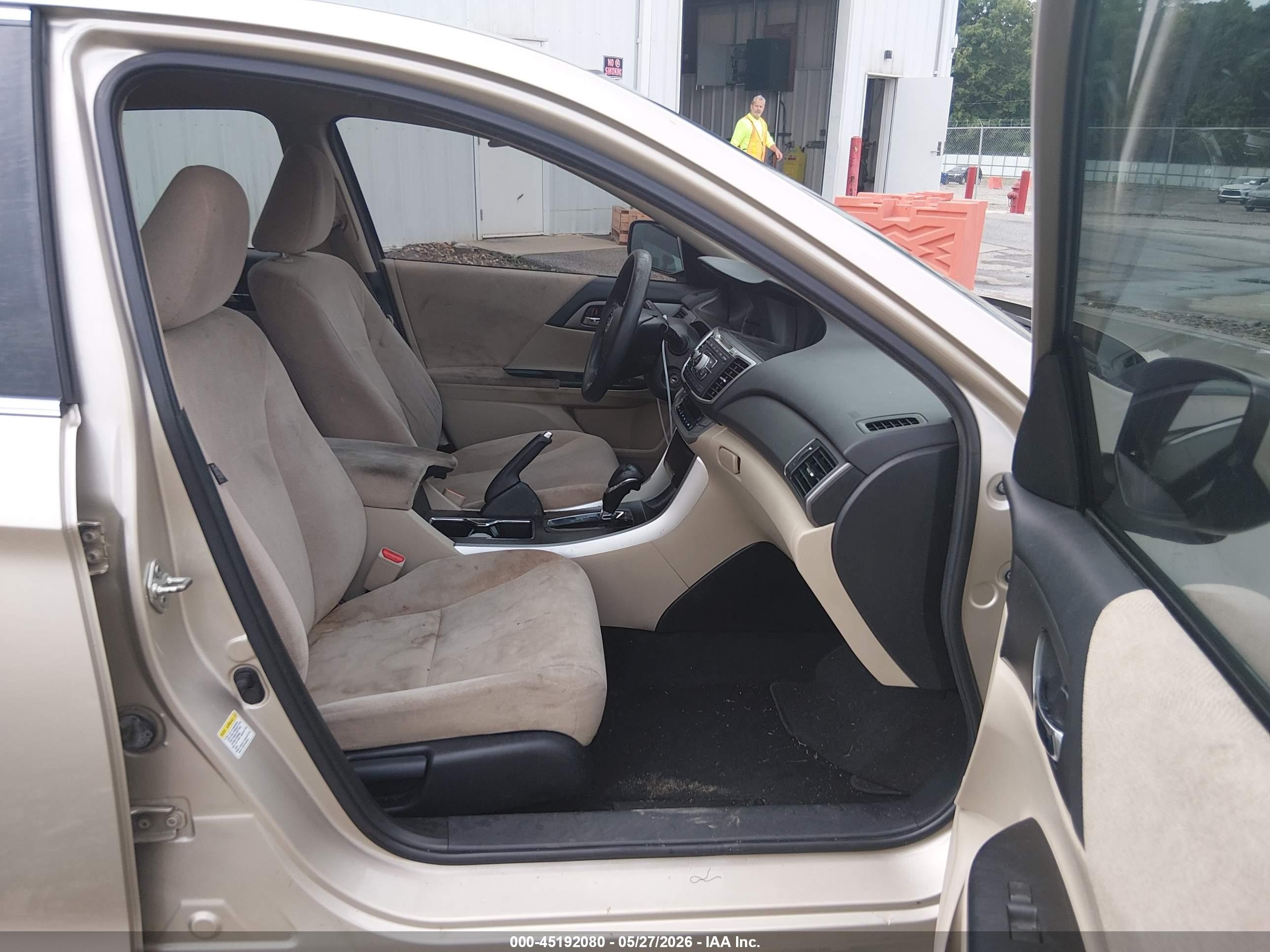 2013 Honda Accord Lx Champagne vin: 1HGCR2F34DA075396