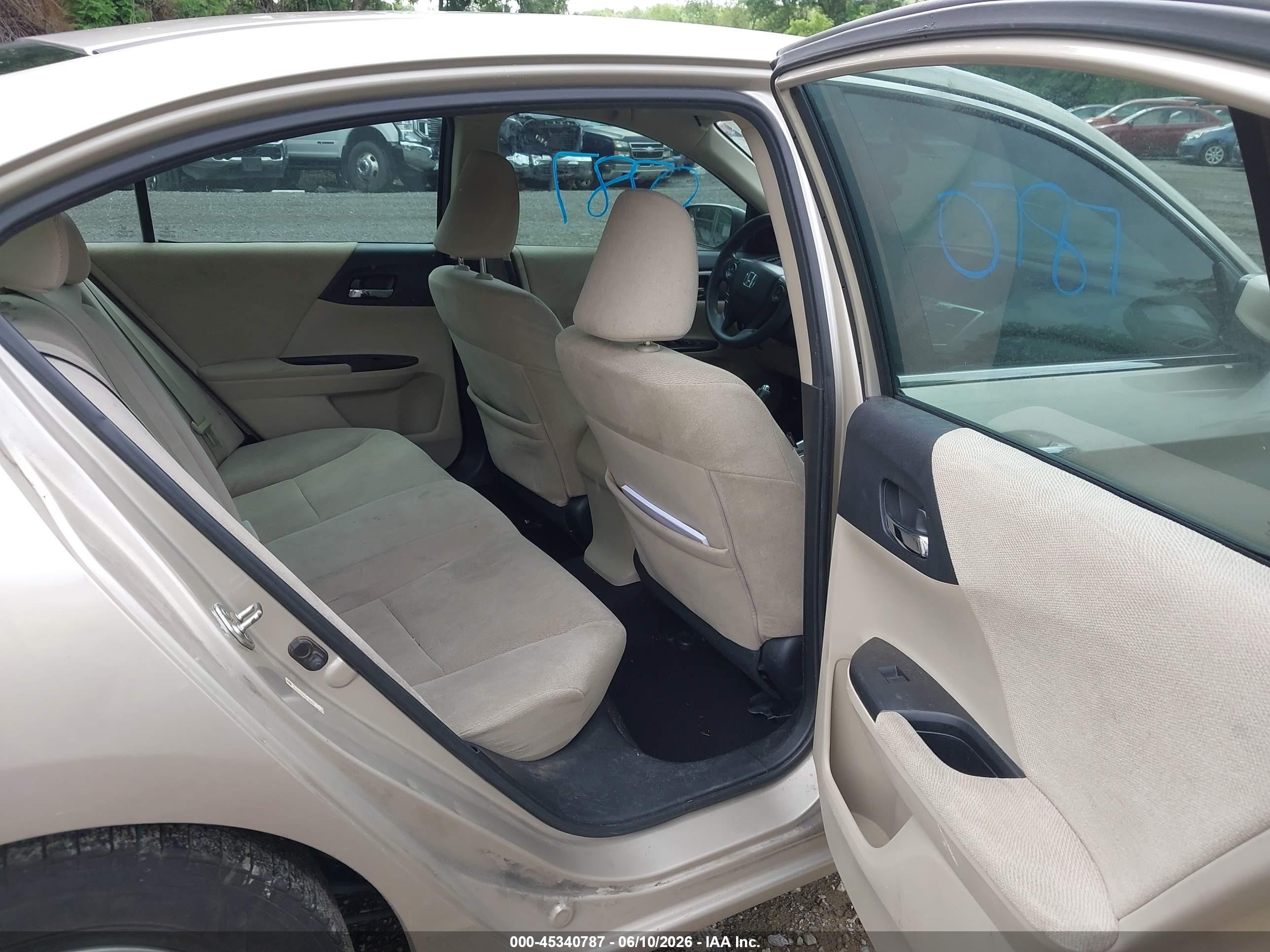 2013 Honda Accord Lx Gold vin: 1HGCR2F34DA089010