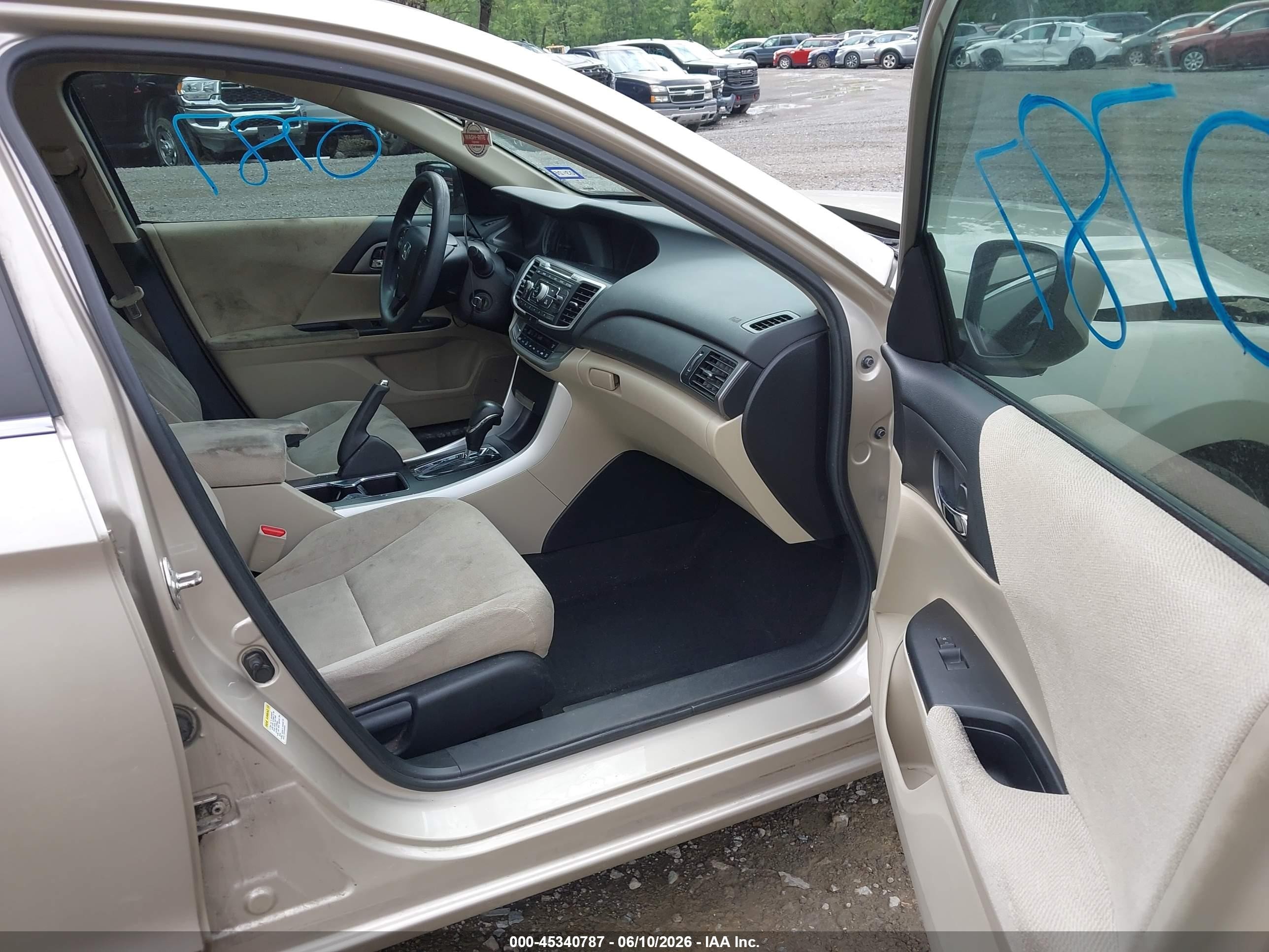 2013 Honda Accord Lx Gold vin: 1HGCR2F34DA089010