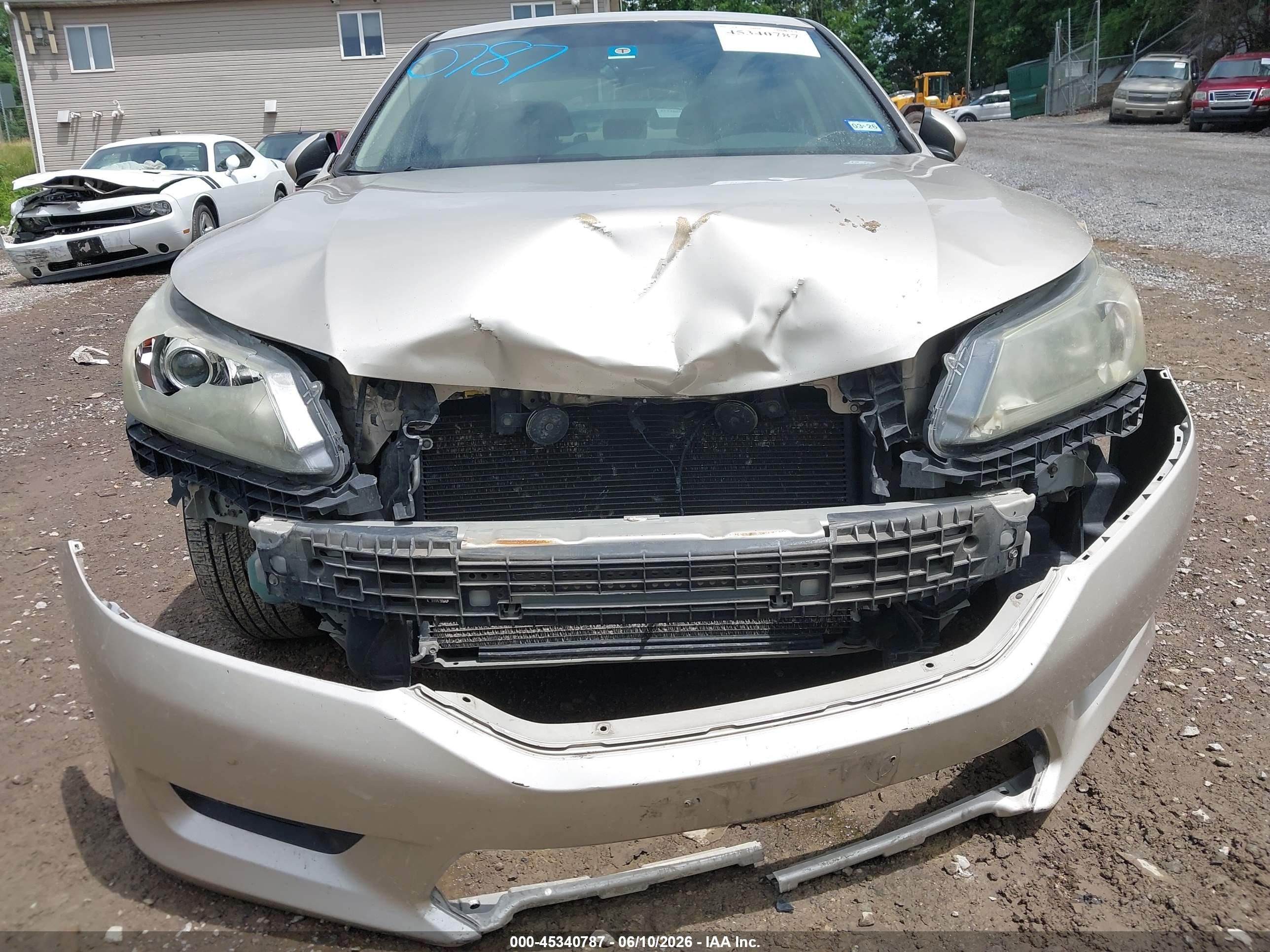 2013 Honda Accord Lx Gold vin: 1HGCR2F34DA089010