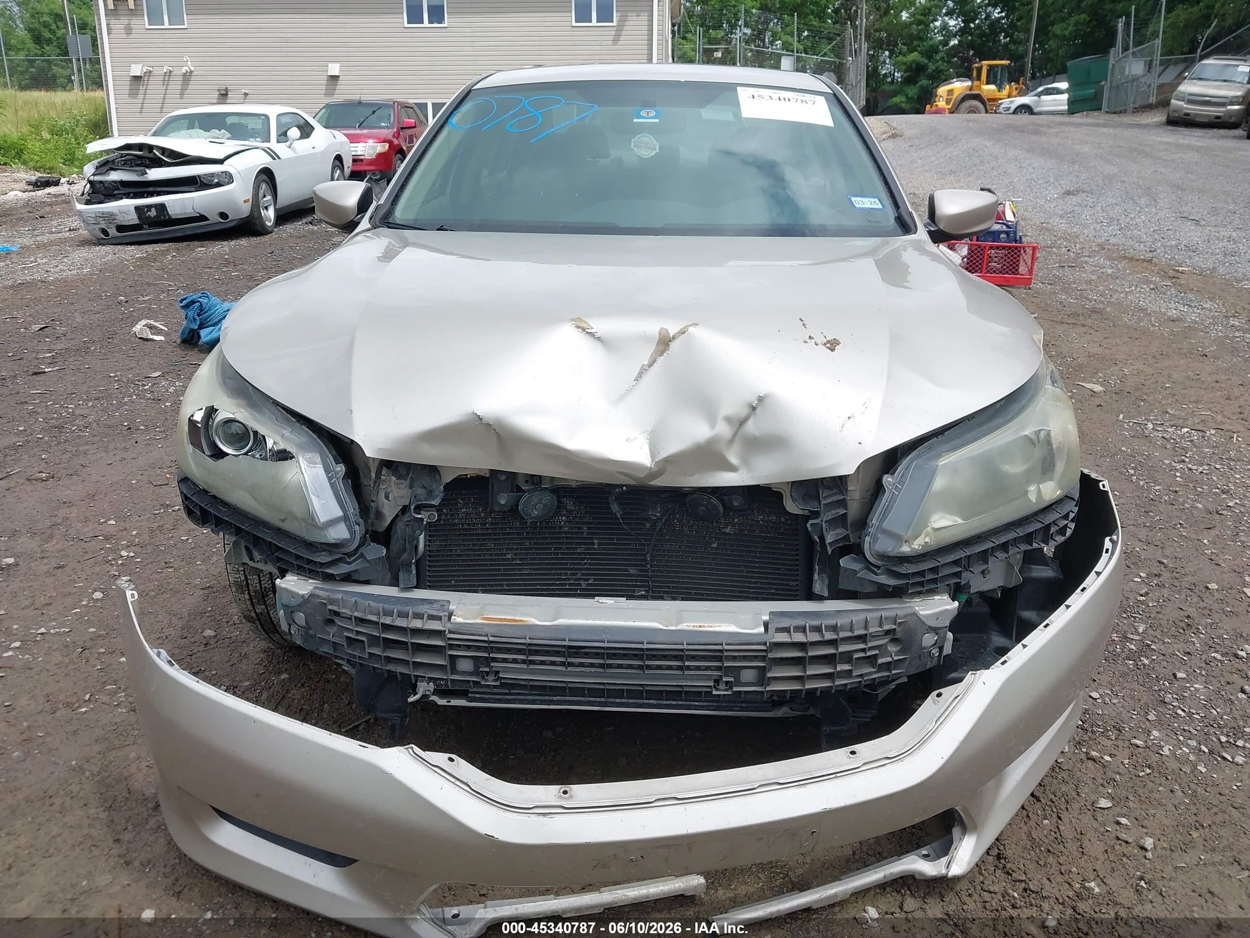 2013 Honda Accord Lx Gold vin: 1HGCR2F34DA089010