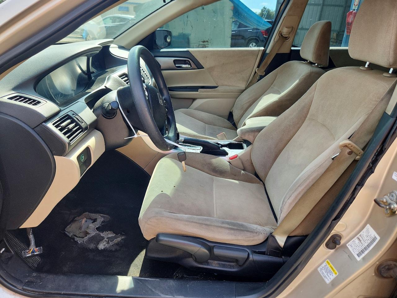 2013 Honda Accord Lx Tan vin: 1HGCR2F34DA104766