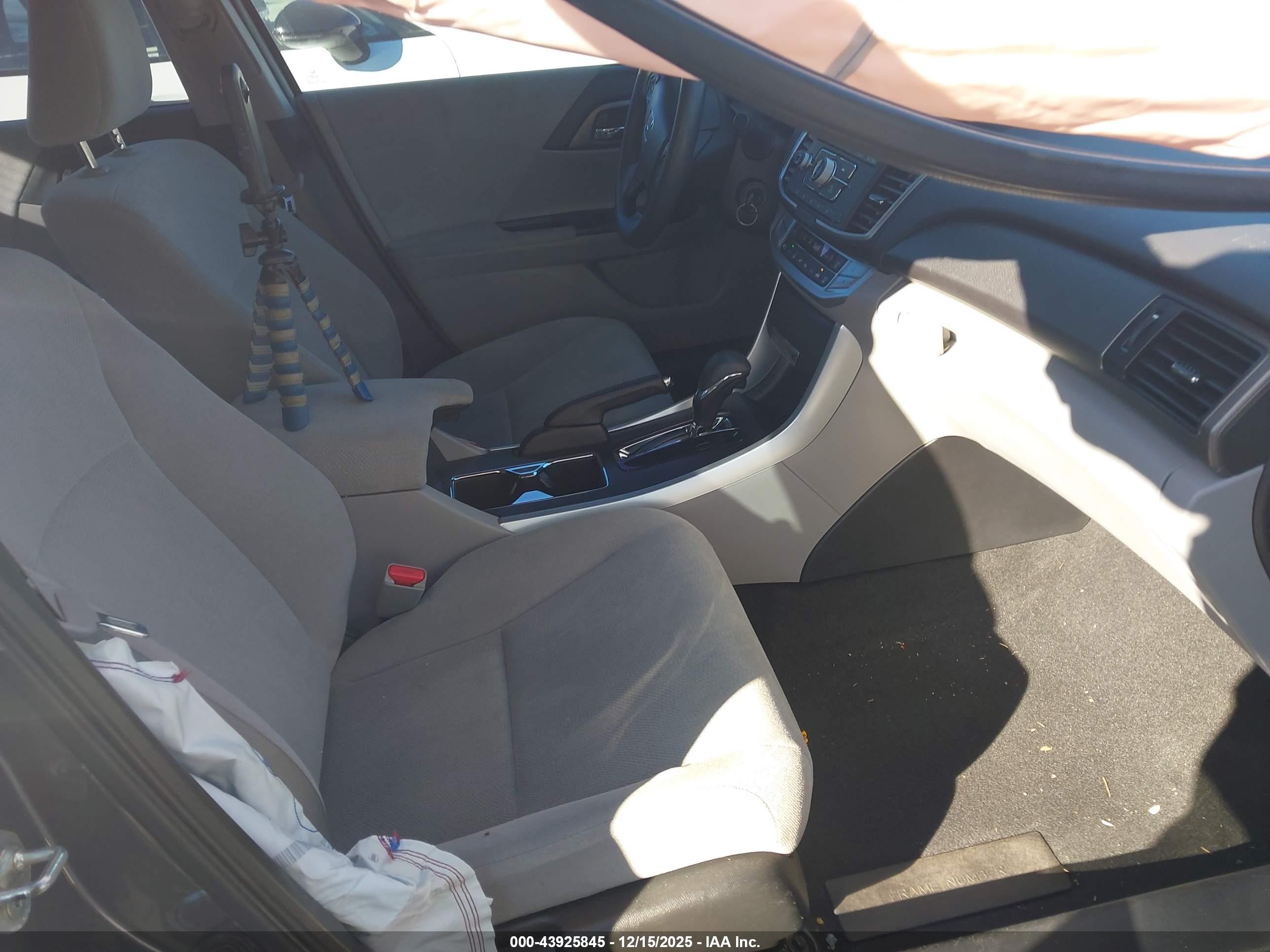 2013 Honda Accord Lx Gray vin: 1HGCR2F34DA129599