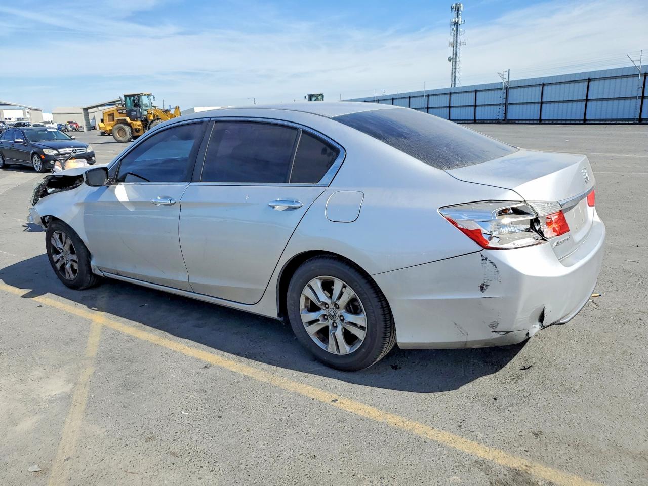 2013 Honda Accord Lx Silver vin: 1HGCR2F34DA142840