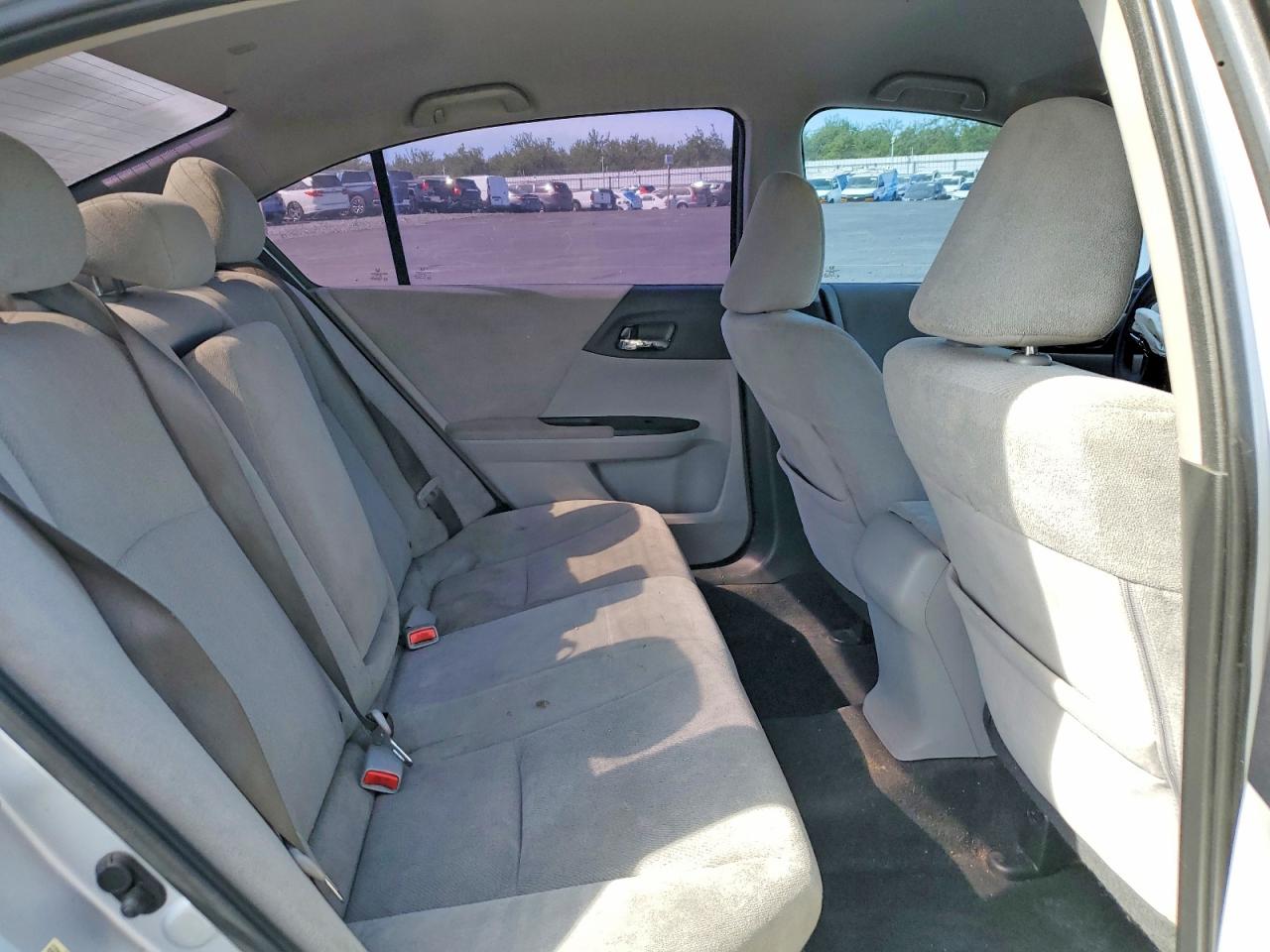 2013 Honda Accord Lx Silver vin: 1HGCR2F34DA142840