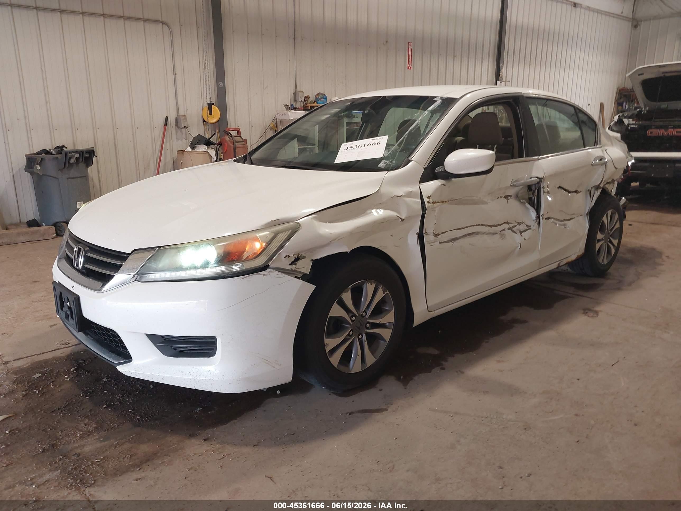 2013 Honda Accord Lx Белый vin: 1HGCR2F34DA163400