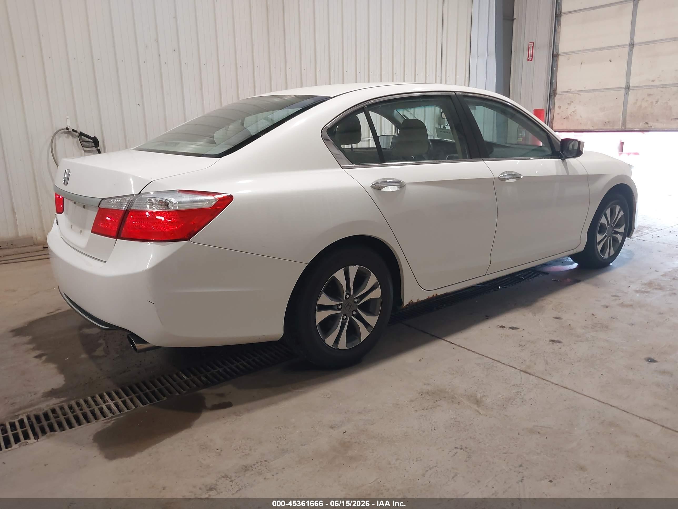 2013 Honda Accord Lx Белый vin: 1HGCR2F34DA163400